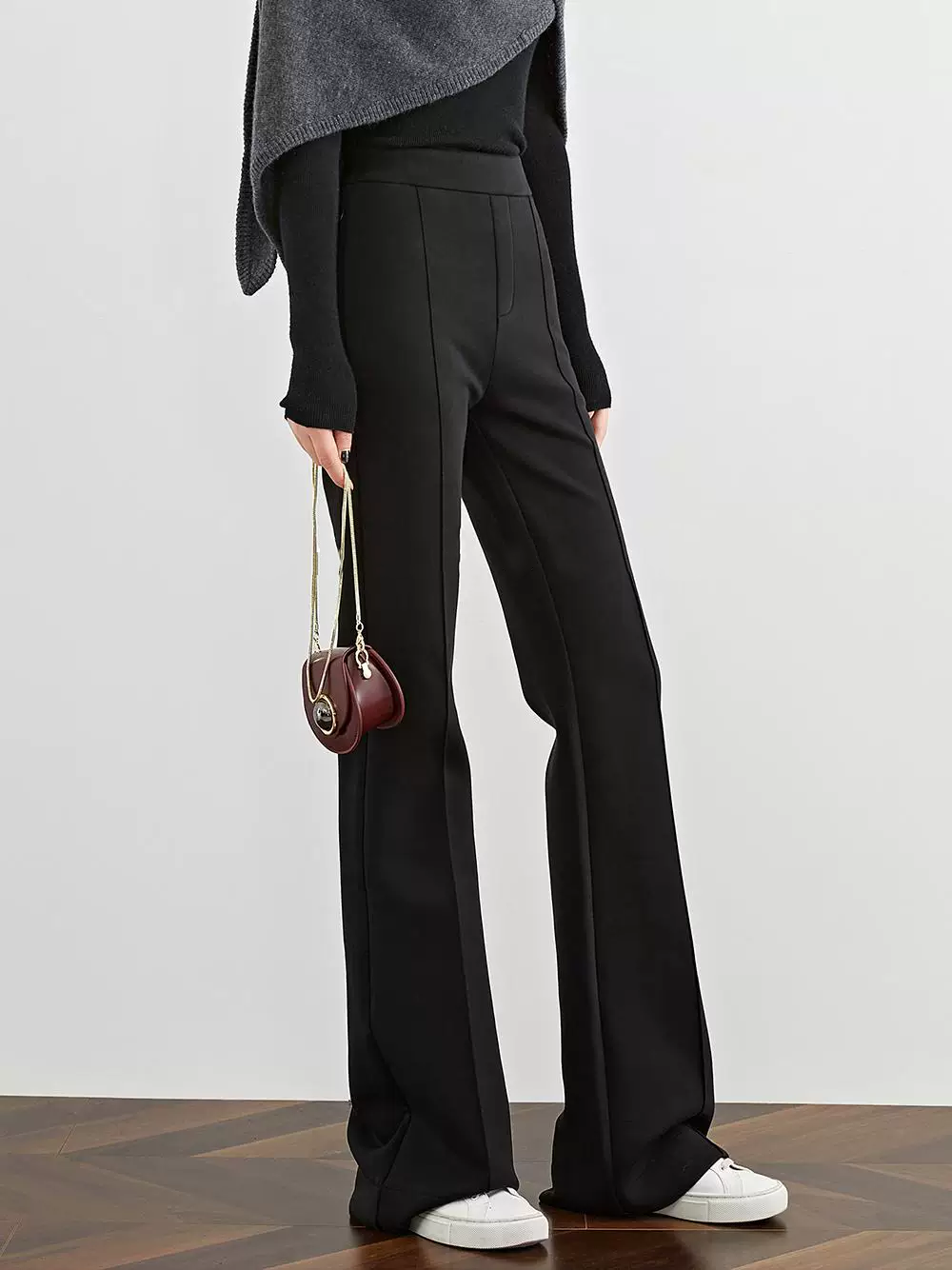 Women's Black Horseshoe Pants – Fleece-Lined Slim Straight Slightly Flared Casual Trousers for Fall/Winter