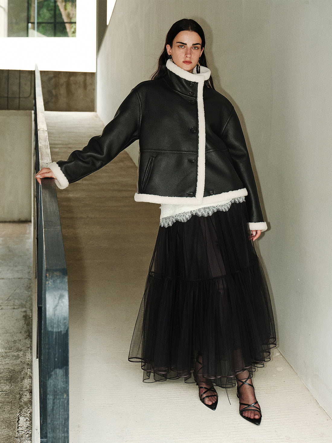 Soft and Dense Reversible High-Collar Tailored Jacket with Double-Sided Wear