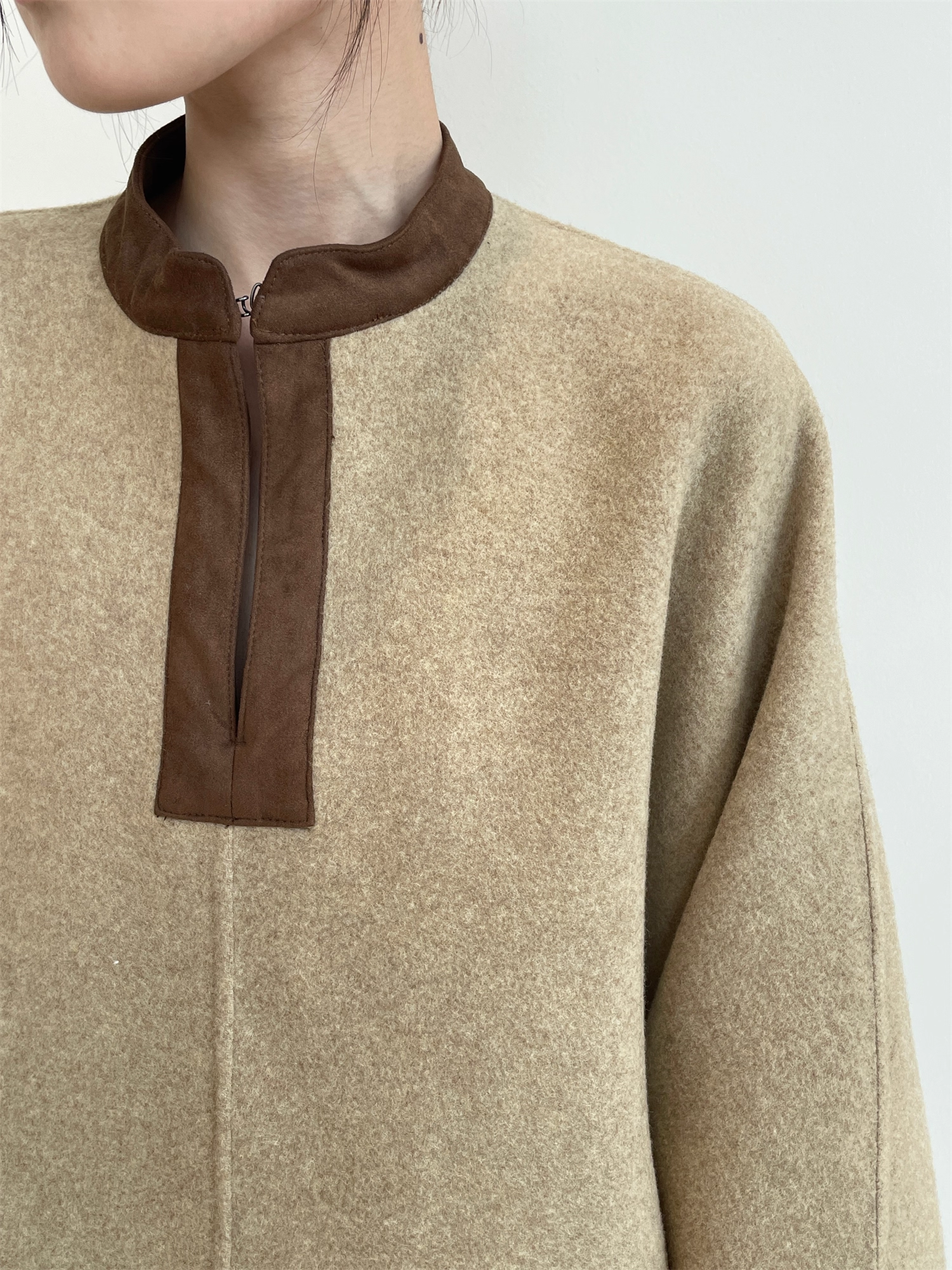 Women’s Minimalist Shearling Patchwork Cape Coat | Premium Merino Wool & Suede Blend Outerwear