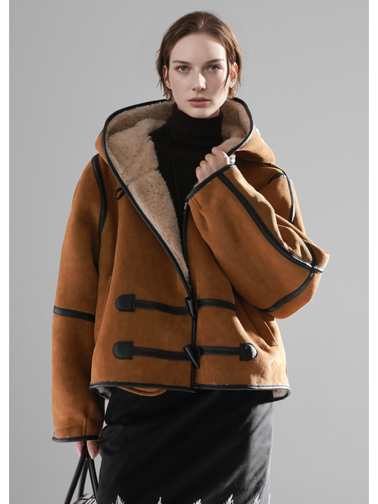 Reversible Women’s Suede & Shearling Coat – Luxury Hooded Duffle Toggle Jacket for Autumn/Winter