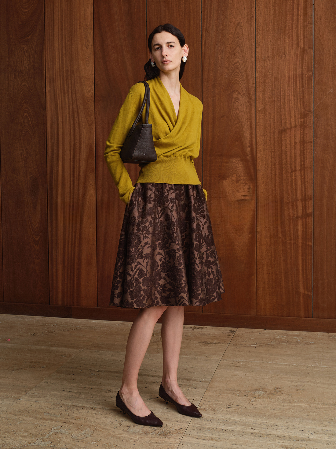 Elegant Wool Jacquard A-Line Midi Skirt – Flowy Silhouette with Elastic Waist