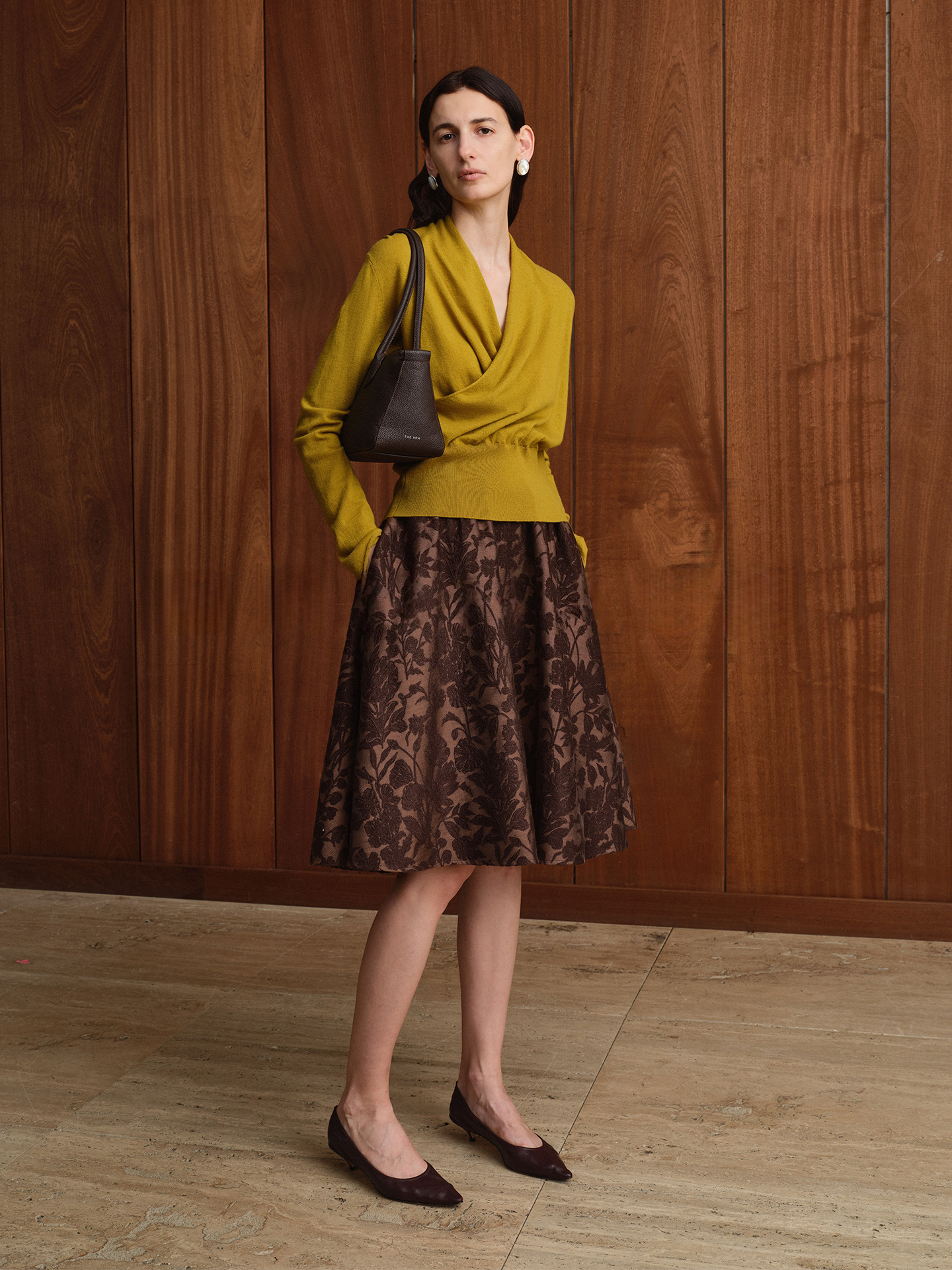 Elegant Wool Jacquard A-Line Midi Skirt – Flowy Silhouette with Elastic Waist