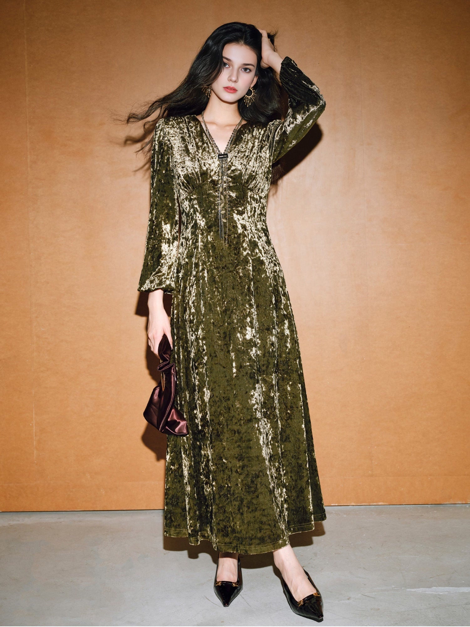 Party Glam Iridescent Diamond-Velvet Dress – Ice-Texture Finish, Flowing Draped Silhouette, Waist-Defining Lantern Sleeves