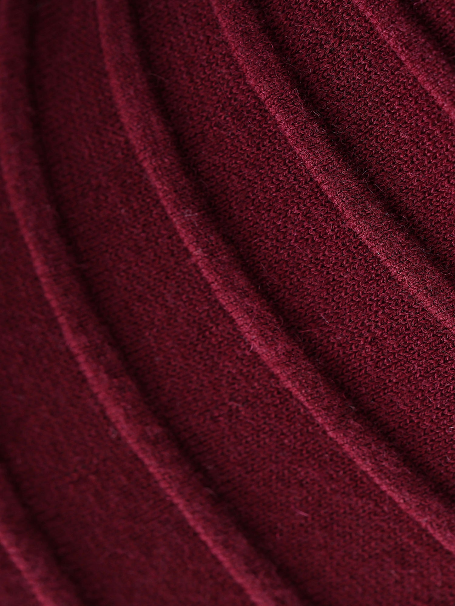 Soft Wool Textured Asymmetric Dress – Skin-Friendly Wool, Radiating Weave, Slim One-Shoulder Fit & Flared Mermaid Hem