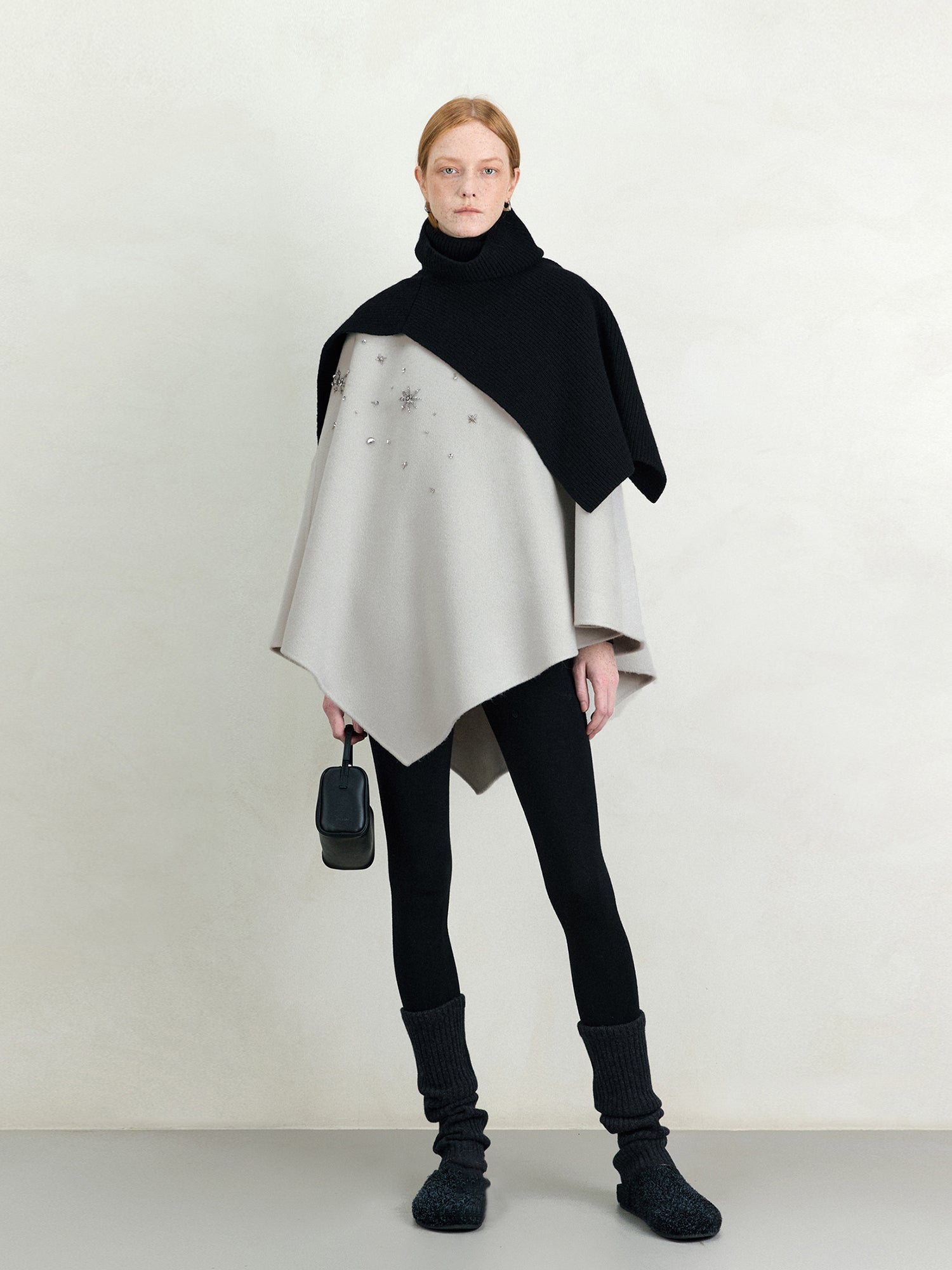 French Elegant Wool Cape Coat – New Winter Woolen Jacket with 3D Snowflake Beading