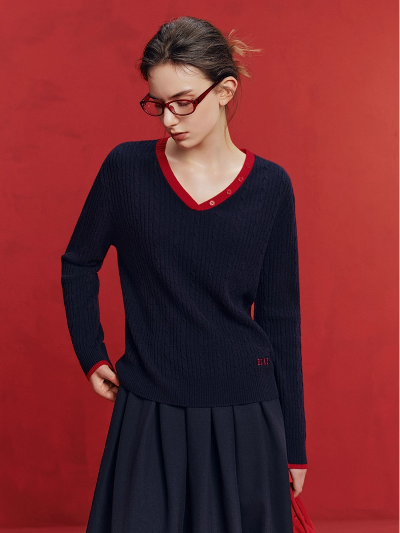 100% Merino Wool French-Style Christmas V-Neck Sweater for Women – New Cozy Relaxed Knit Top