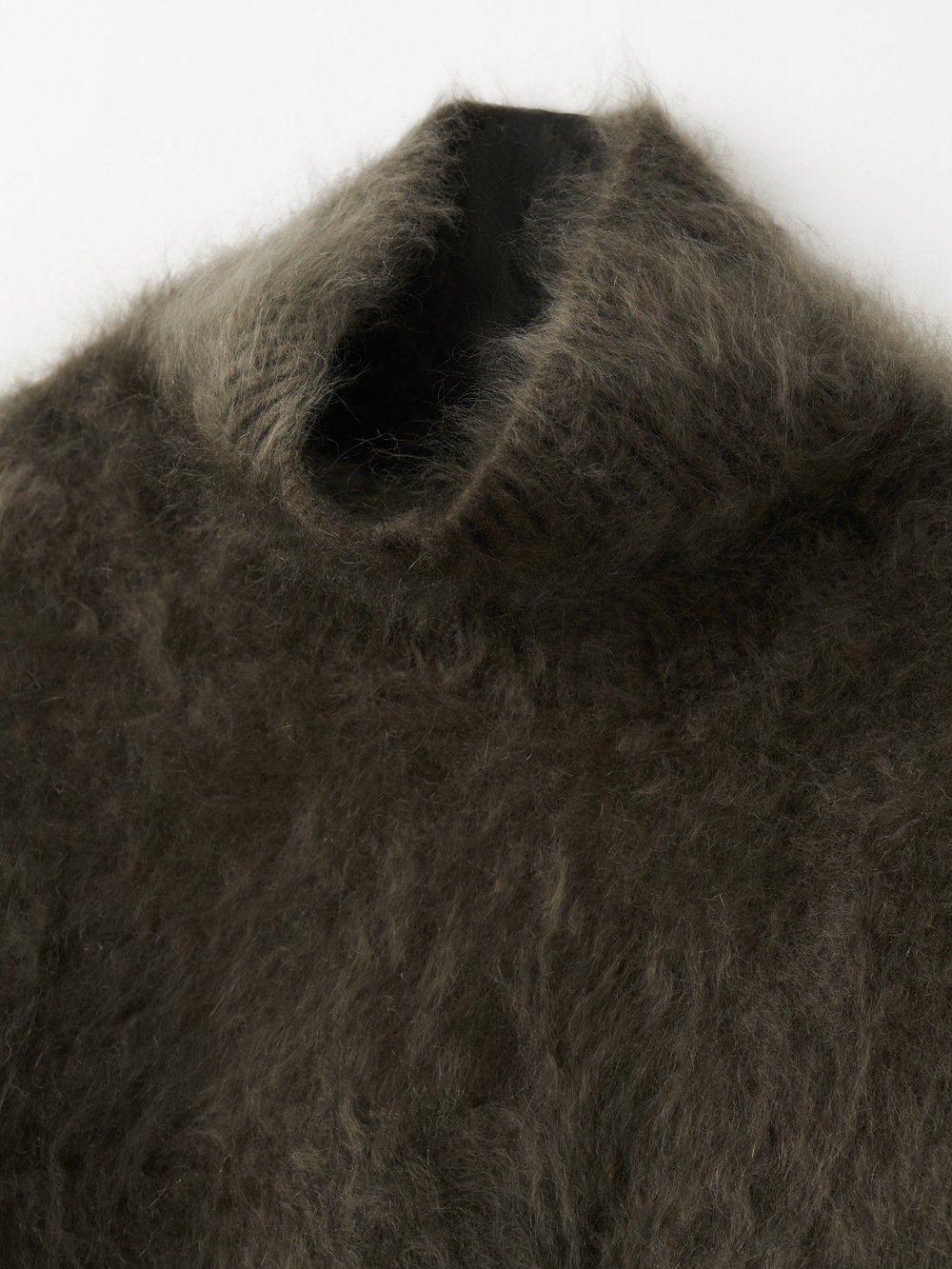 Heavyweight Brushed High-Neck Sweater for Women | Plush Fleece-Like Texture Winter Knit Pullover