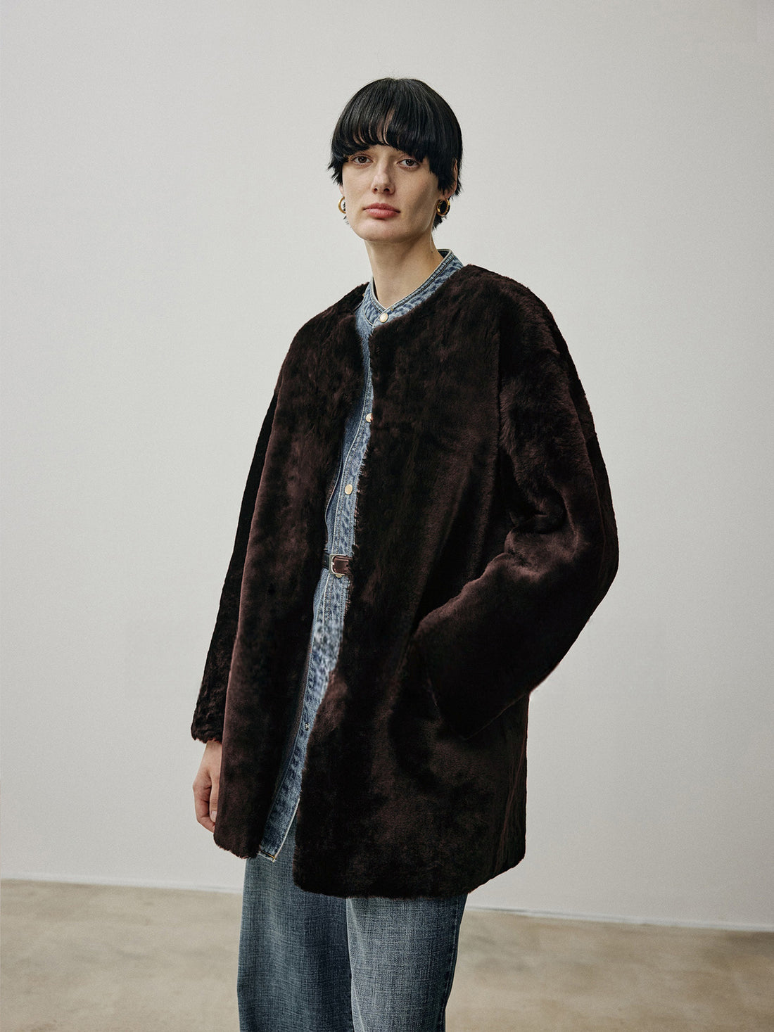 Nordic-Style Merino Shearling Coat – Oversized Relaxed Fit, Natural Shearling, Mid-Length Jacket