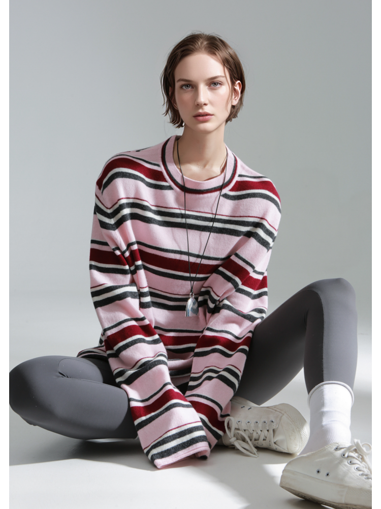 Wide Stripe Wool Knit Sweater for Women – Soft and Cozy Round Neck Pullover for Autumn/Winter