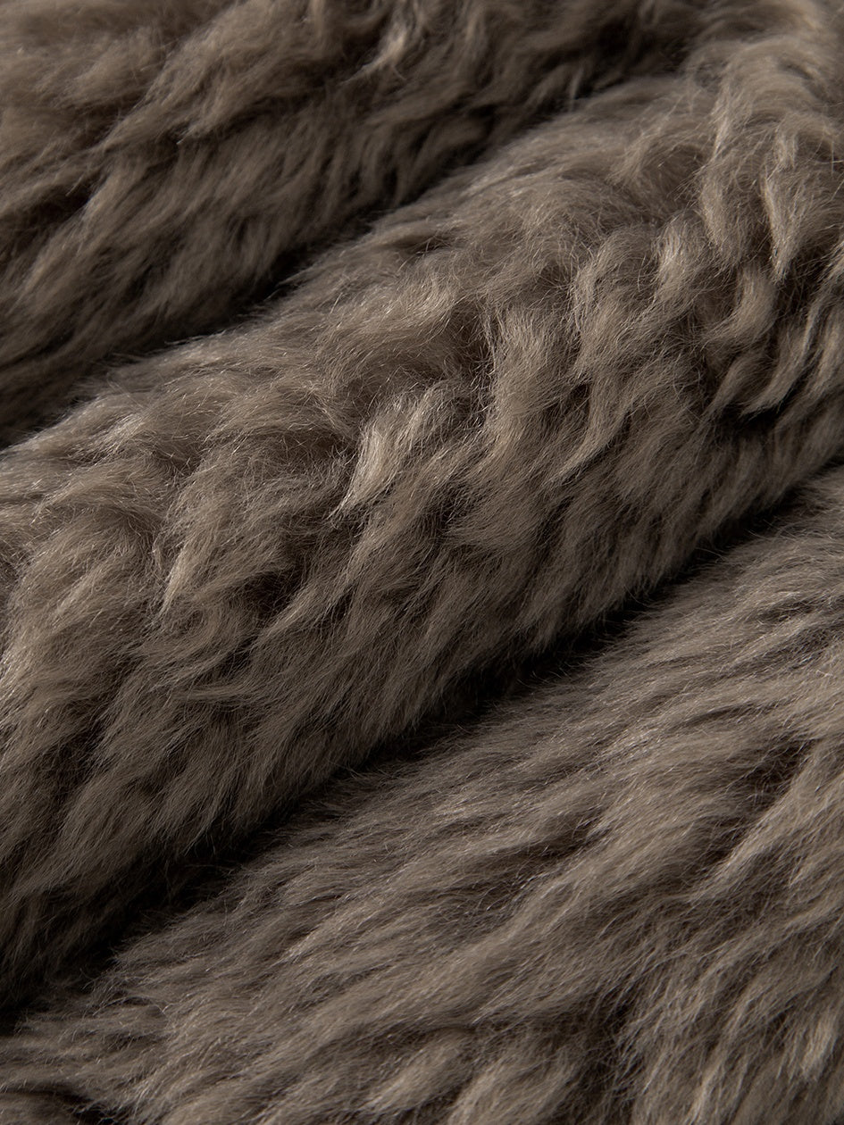 Eco-Faux Fur V-Neck Vest – Classic Straight Cut Warm & Luxurious Texture