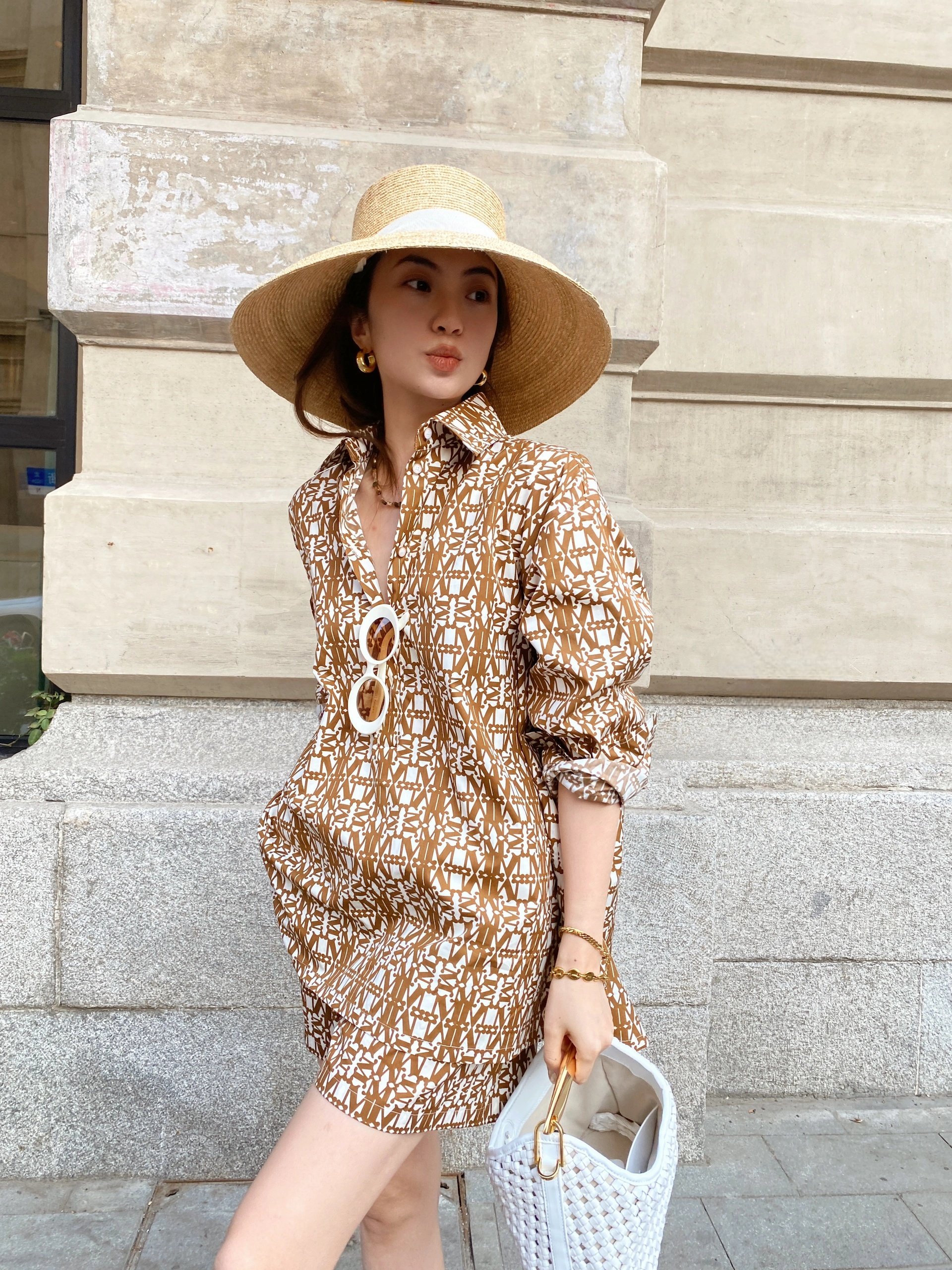 Vintage Style Brown Print Suit for Women2025New，Vacation Long Sleeve Shirt and Shorts Two-Piece Set