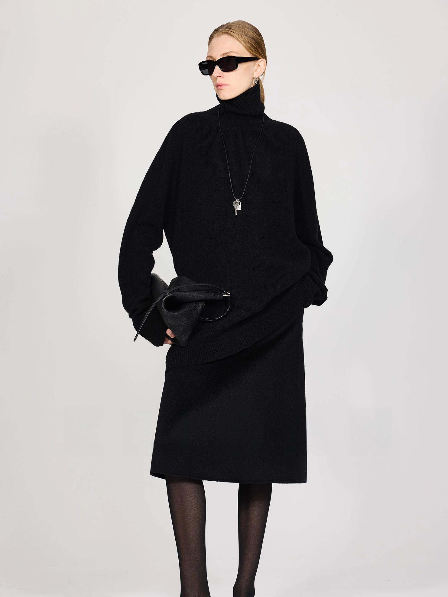 Soft, Lightweight Seamless Wool Turtleneck Mid-Length Sweater | Relaxed ROW-Inspired Oversized Knit