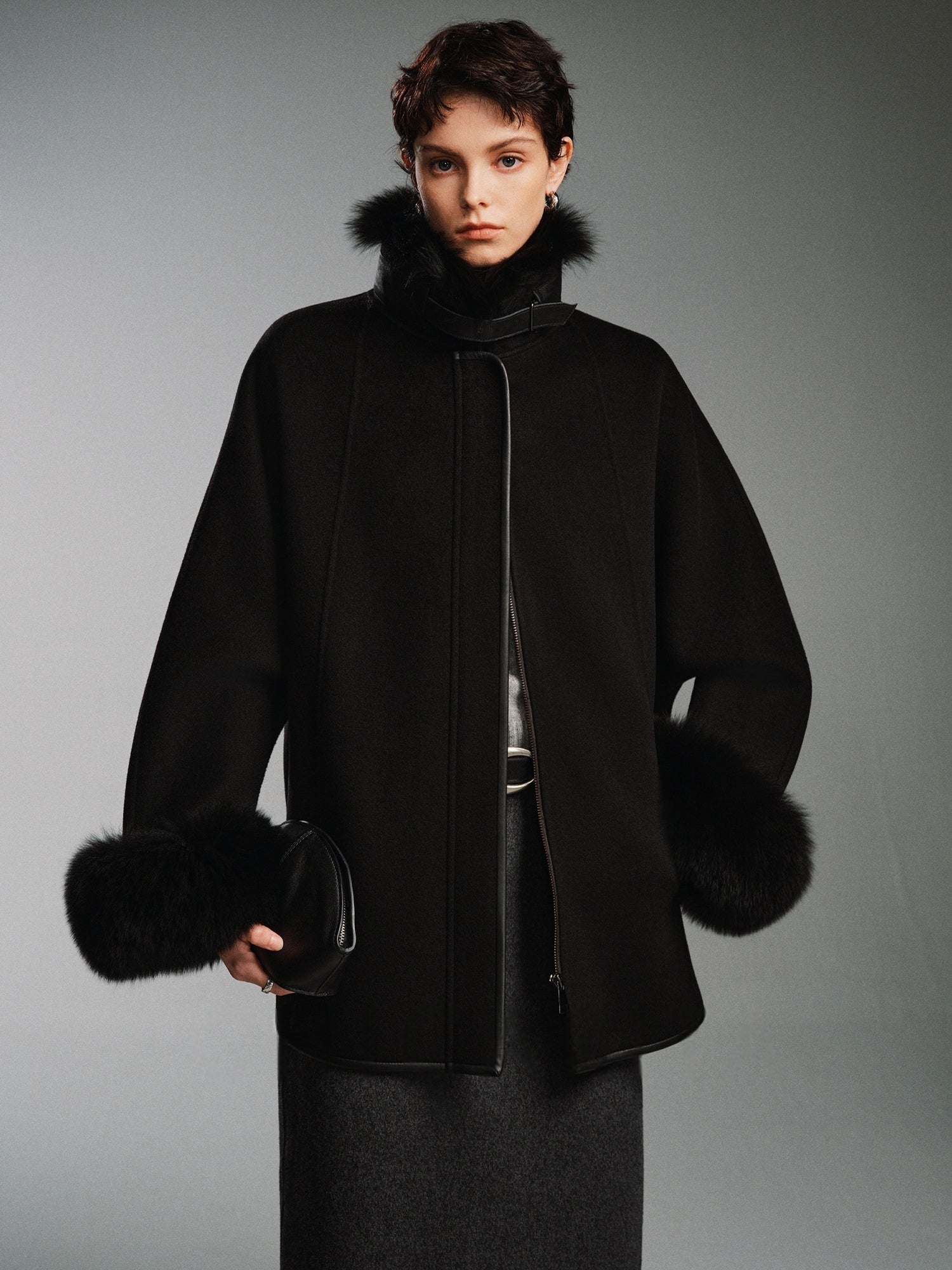 20% Cashmere Double-Faced Wool Coat for Women – Short Black Overcoat with Fox Fur & Sheepskin “Misty Rose”