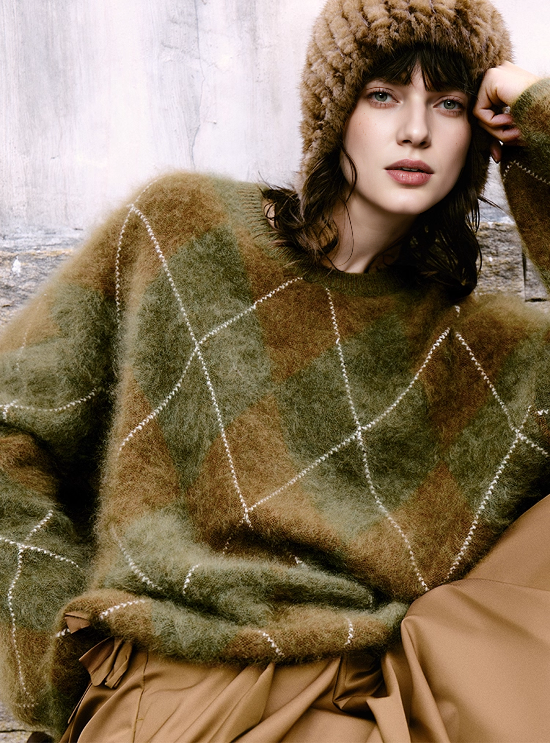 Cozy Heavyweight Brushed 100% Cashmere Diamond-Pattern Sweater for Women — Festive Christmas Knit