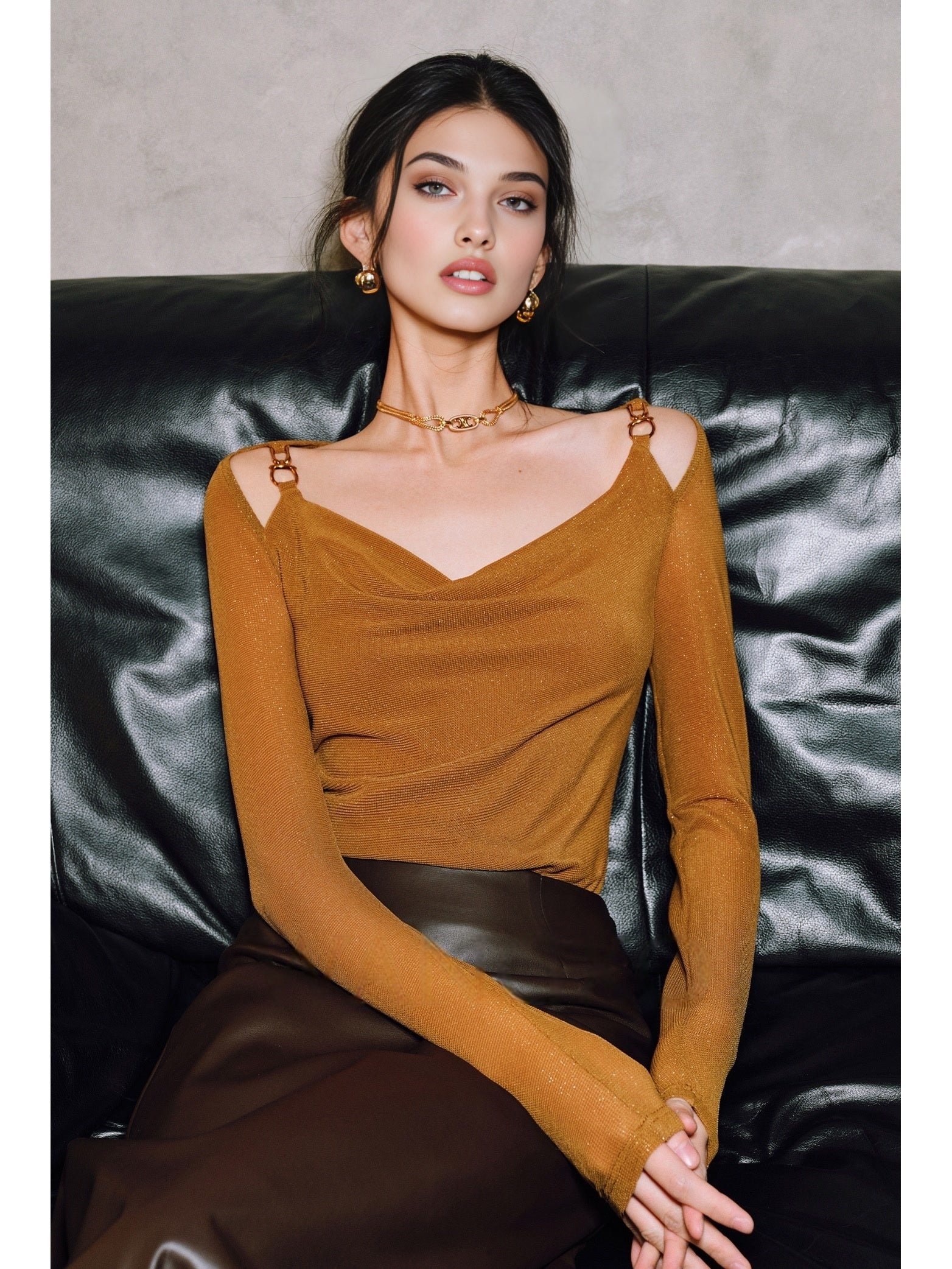 Women’s Starry Sea Luster Knit Top – Draped Neckline, Textured Pleating & Metal Chain Slim Fit