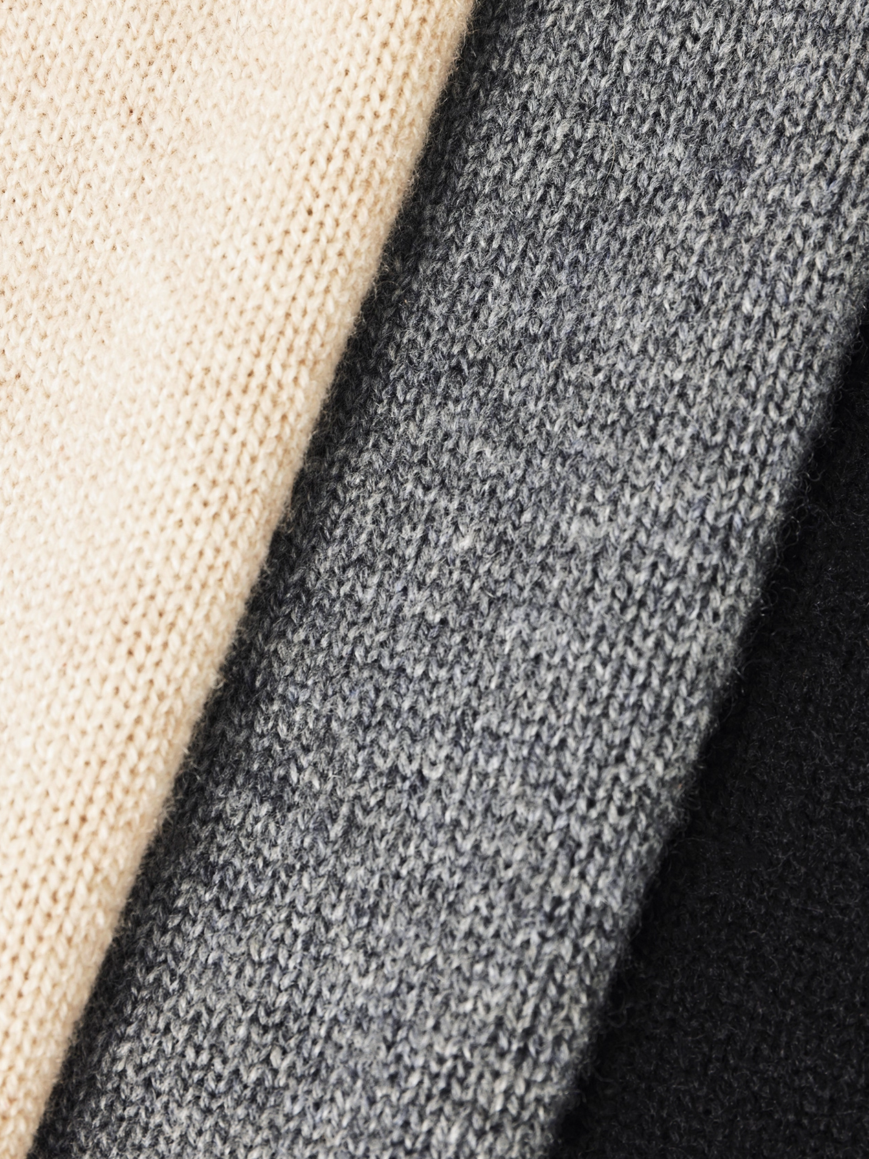 Soft, Lightweight Seamless Wool Turtleneck Mid-Length Sweater | Relaxed ROW-Inspired Oversized Knit