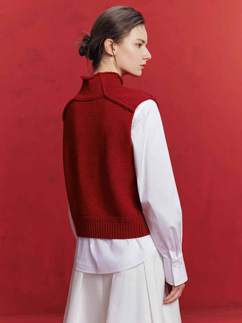 Wool Turtleneck Christmas Sweater Vest & Shirt Set – New Designer Two-Piece Outfit for Women