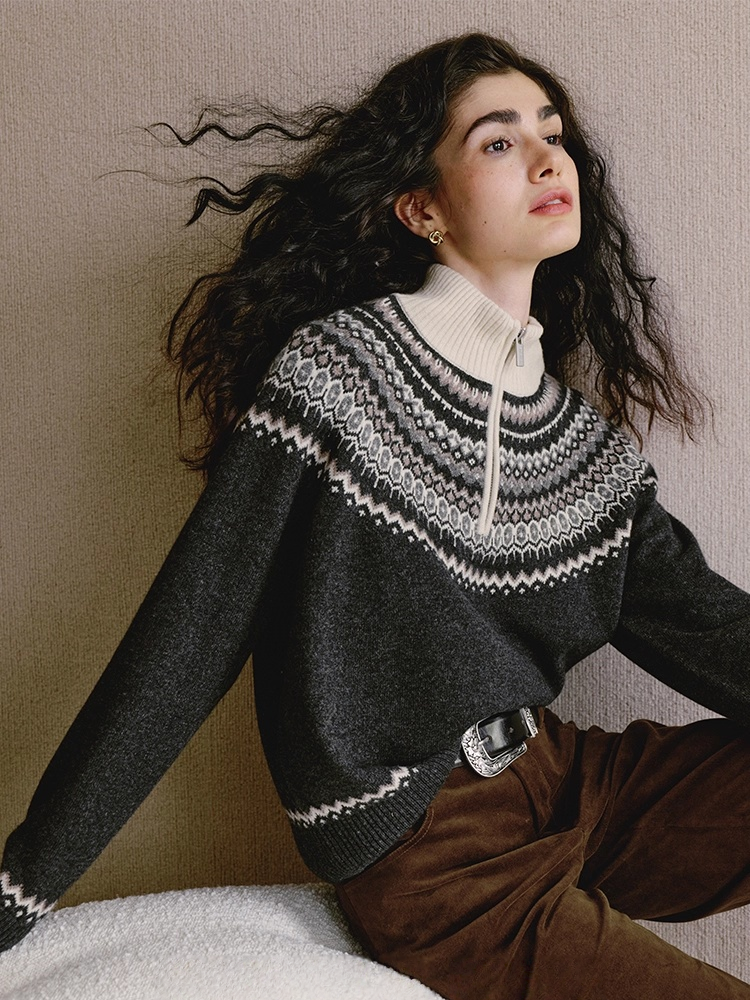 Winter Romance Retro Fair Isle Wool Sweater – Soft, Plush, High-Warm Inverted Trapeze Knitwear