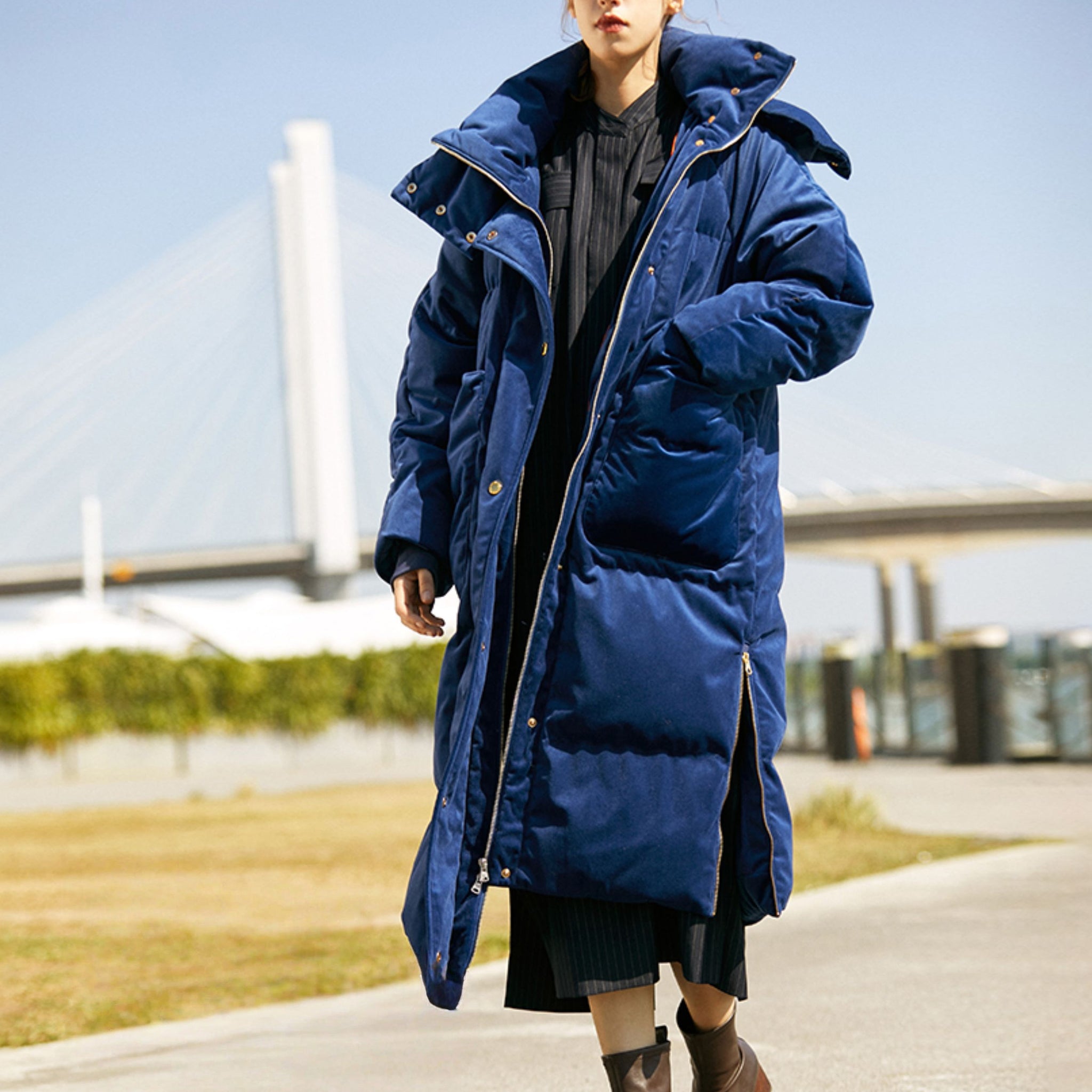 Low-Key Luxe Italian-Design Velvet Down Coat for Women | Long Thickened 90% Down Jacket