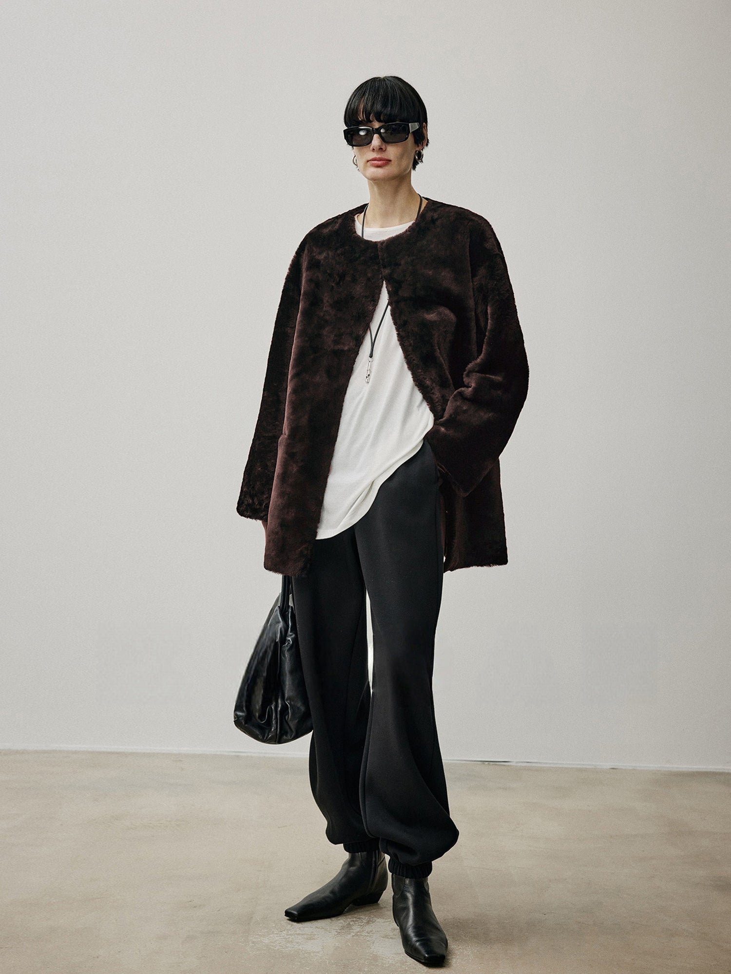 Nordic-Style Merino Shearling Coat – Oversized Relaxed Fit, Natural Shearling, Mid-Length Jacket