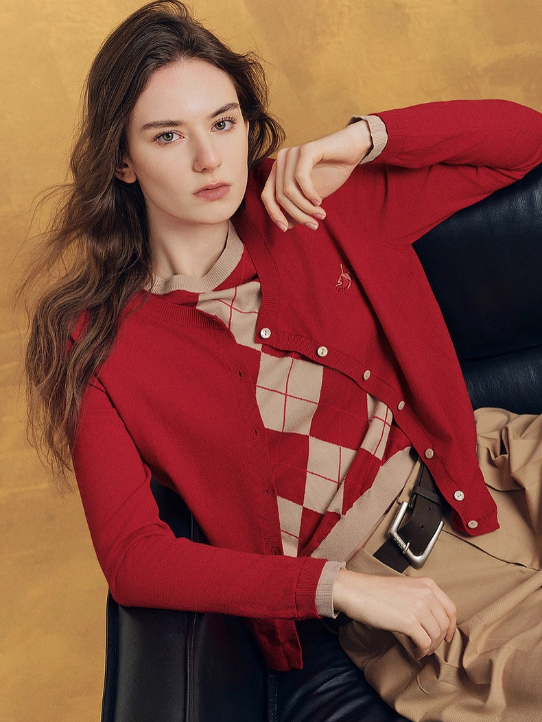 Christmas Layered-Look Knit Cardigan for Women – New Relaxed & Cozy Holiday Sweater