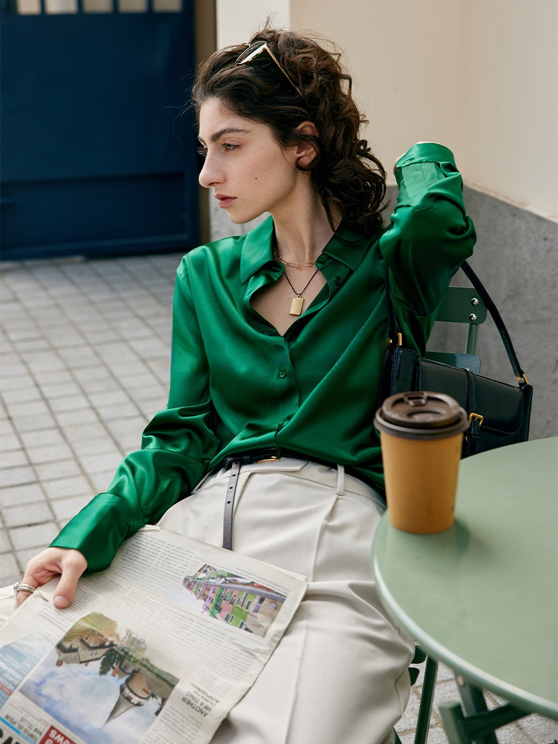 Women's Heavyweight Mulberry Silk Shirt – Relaxed-Fit Solid Color Collared Silk Blouse