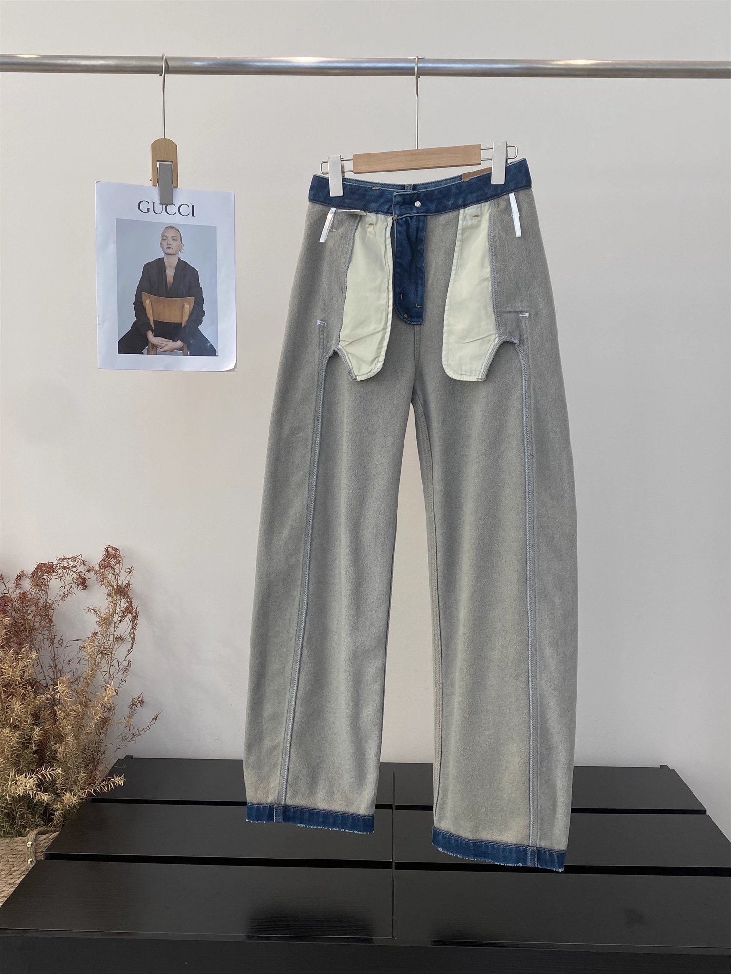 Women’s 100% Cotton Slim Fit Denim Jeans | Vintage Blue Sculpted Panel Scythe-Cut Design Pants