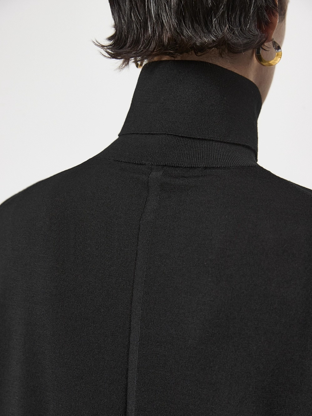 Women’s Heavyweight Pure Wool Turtleneck Sweater | Biella Superfine Merino, Relaxed Quiet-Luxury Fit