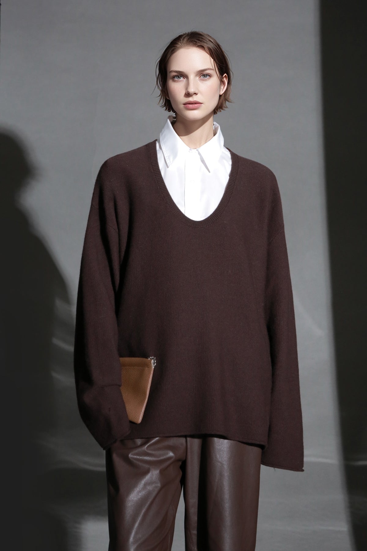 High-End Textured Wool Knit Set for Women – U-Neck Yangzi Yarn Sweater & Stretch Skirt Two-Piece Outfit