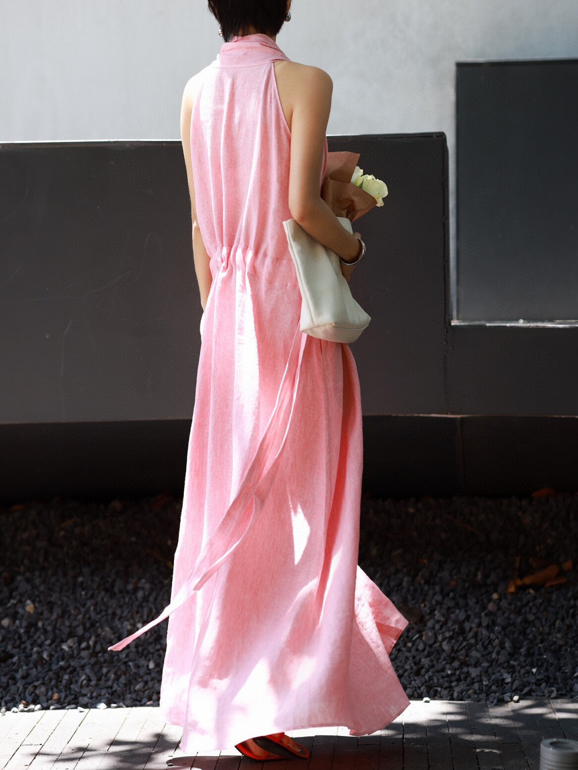 Linen Halter Maxi Dress – Minimalist Summer Luxury, Effortlessly Relaxed
