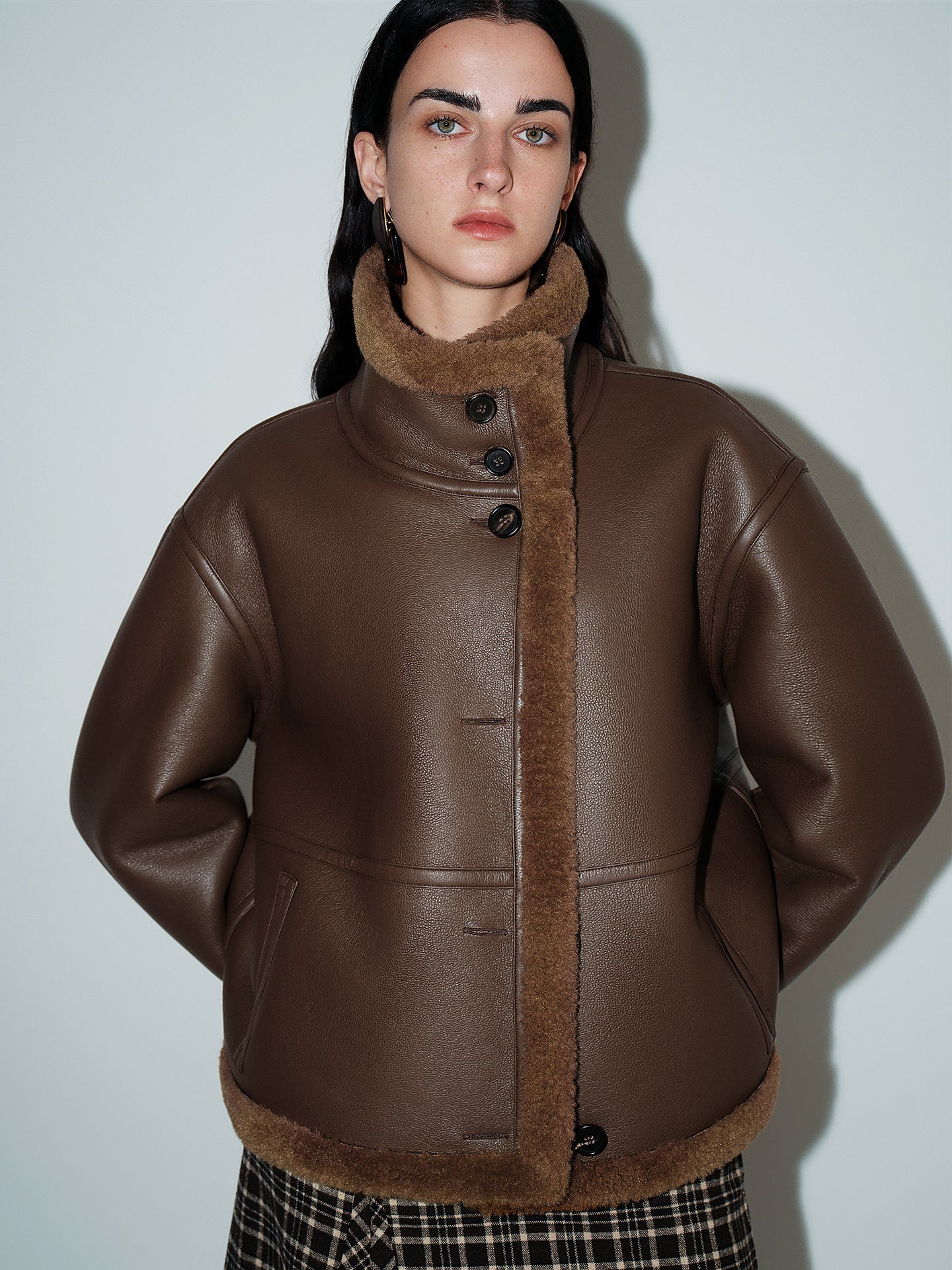 Soft and Dense Reversible High-Collar Tailored Jacket with Double-Sided Wear