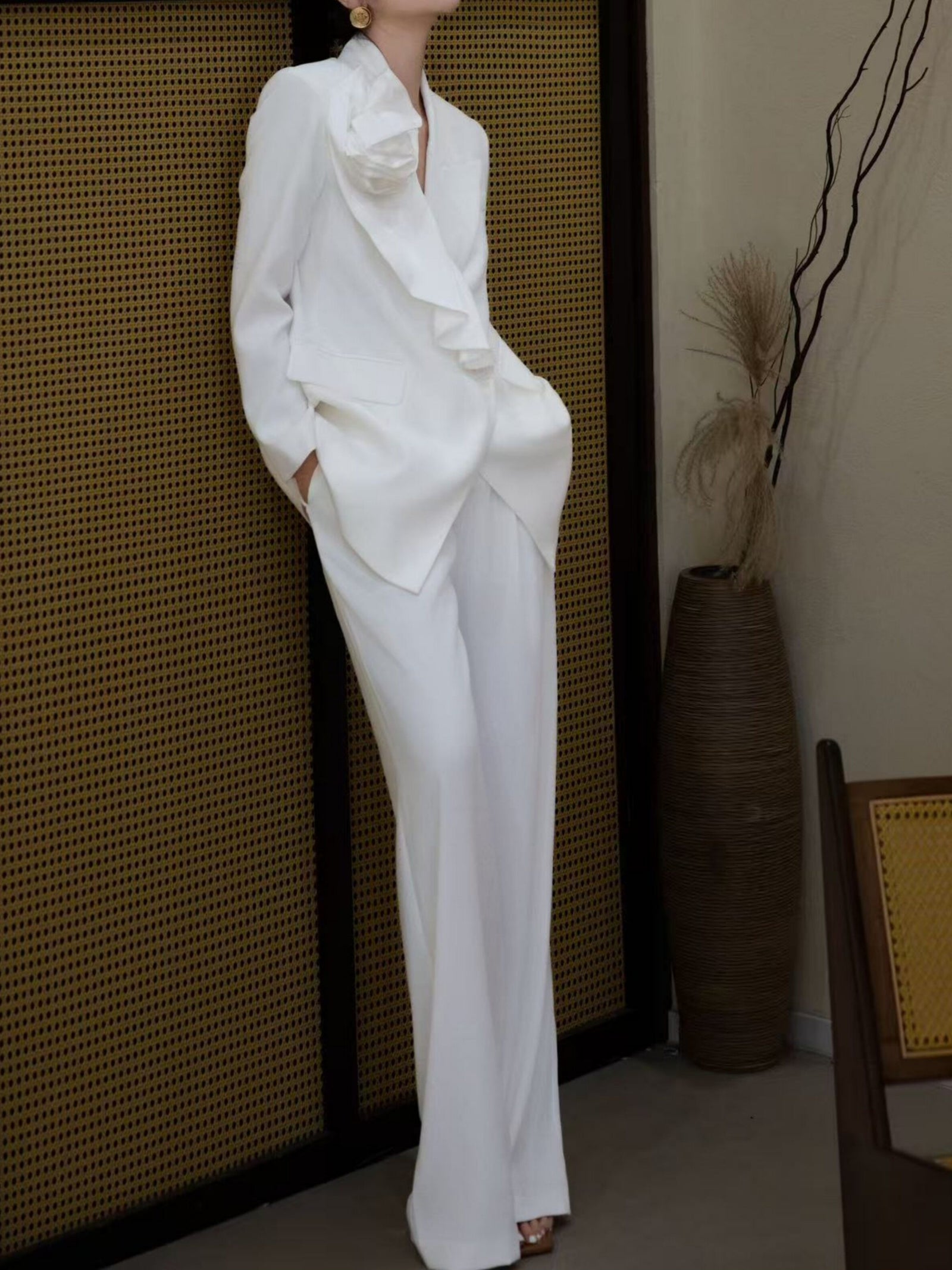 3D Floral Appliqué Blazer with Wide-Leg Trousers – Made to Measure