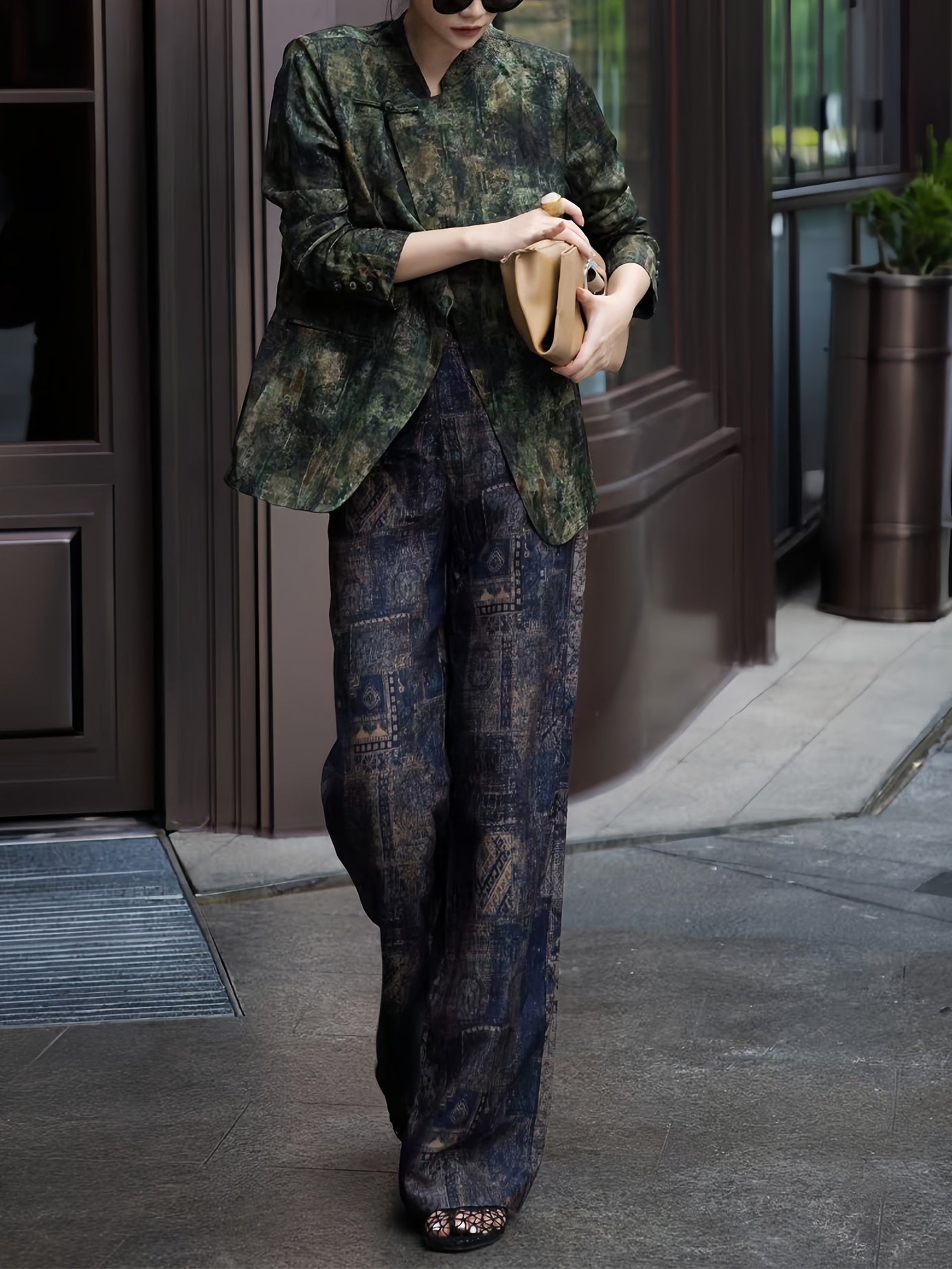 Vintage Floral Silk Hualuo Fabric Two-Piece Set for Women – Elegant Autumn Top & Wide-Leg Pants, High-End Luxe Style