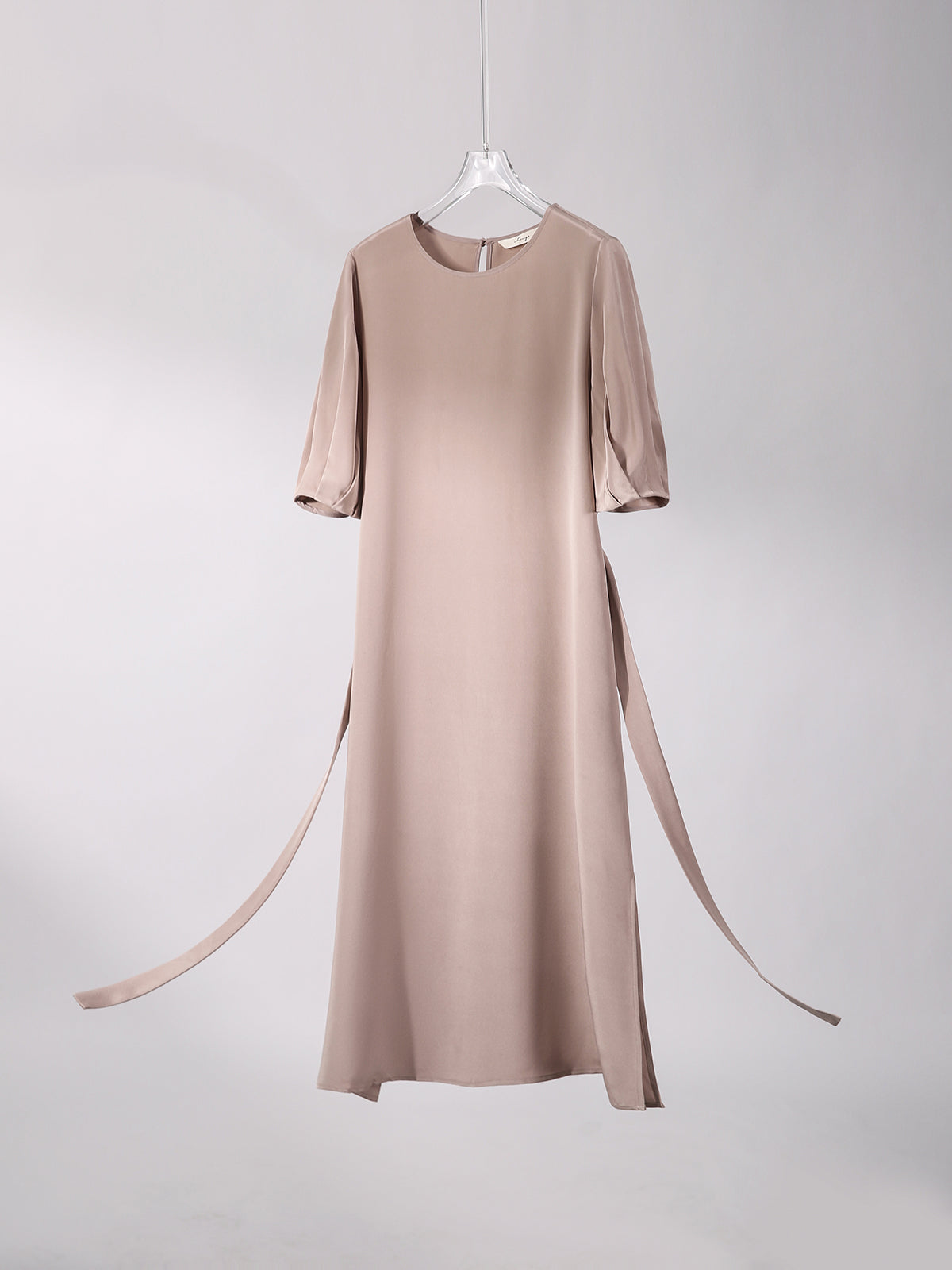 Heavy Crepe Silk Dress – 30 Momme Mulberry Silk, Tie Waist & Elegant Short Sleeves