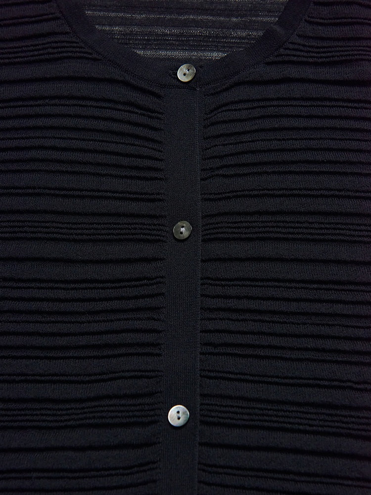 Old Money Relaxed Cardigan – Airy Crinkle 16-Gauge Slimming Batwing Sleeve