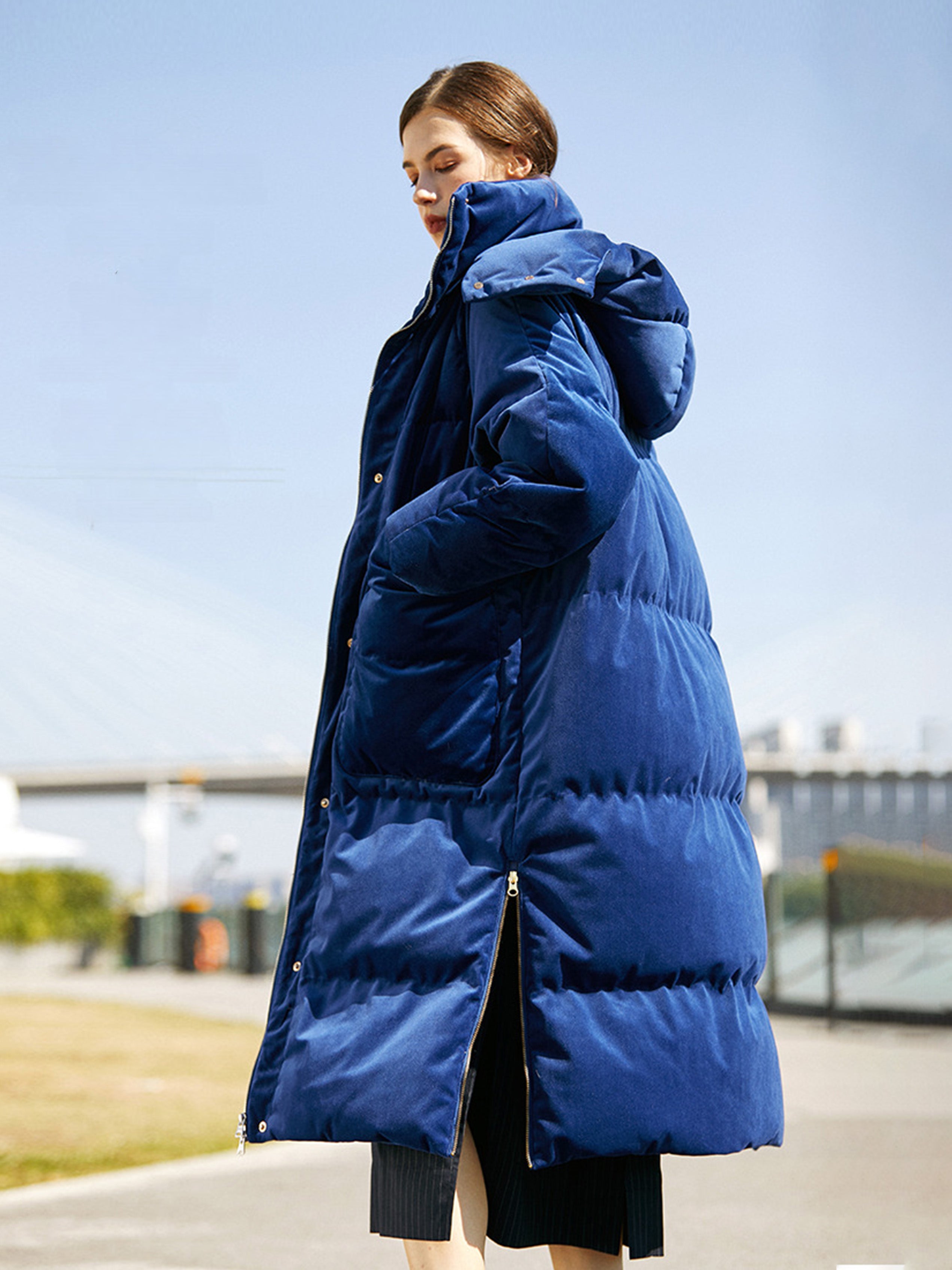 Low-Key Luxe Italian-Design Velvet Down Coat for Women | Long Thickened 90% Down Jacket