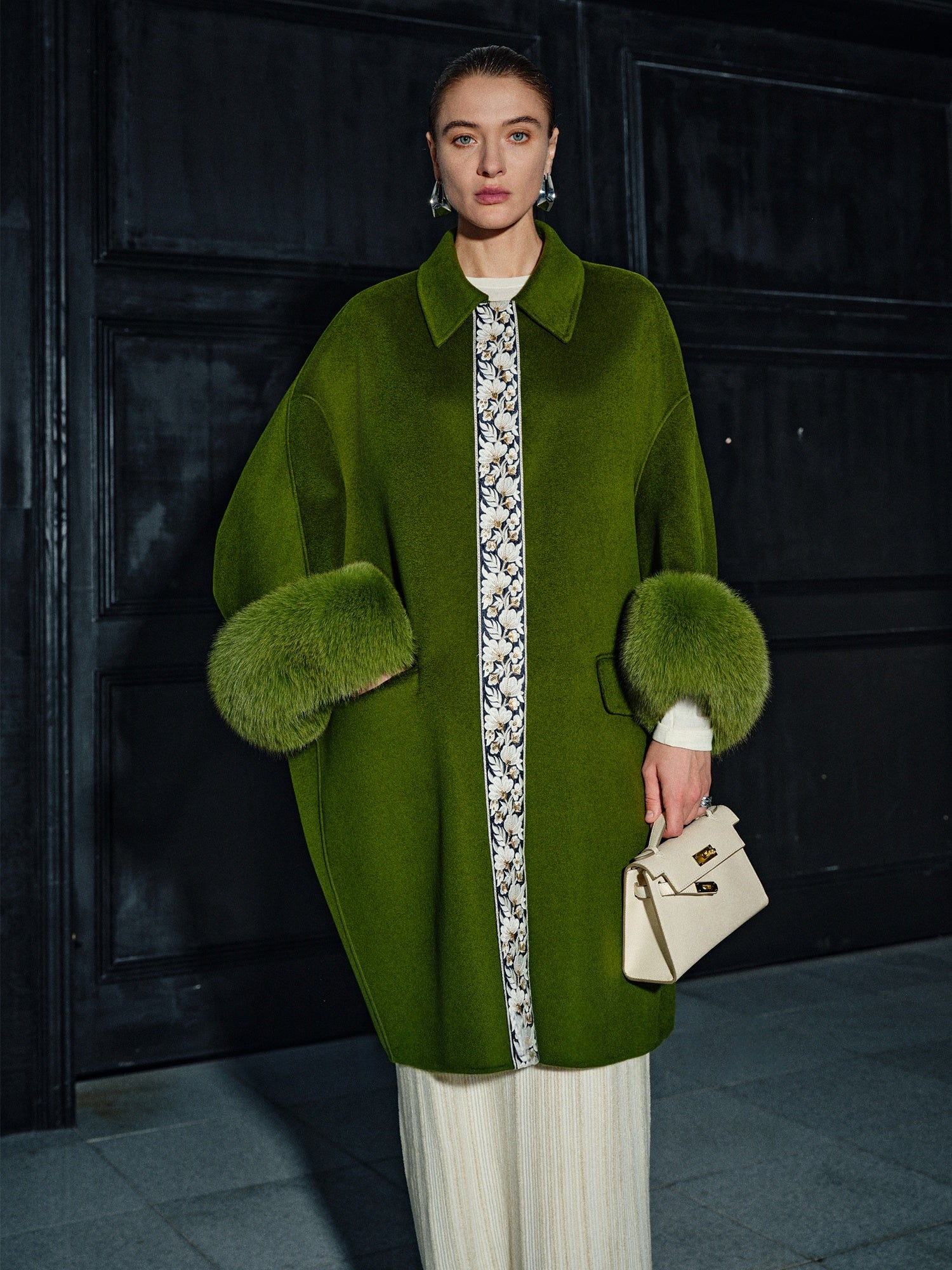 20% Cashmere Double-Faced Wool Coat for Women – Detachable Fox Fur Cuff Mid-Length Overcoat “Tokyo Radiance” in Vintage Green