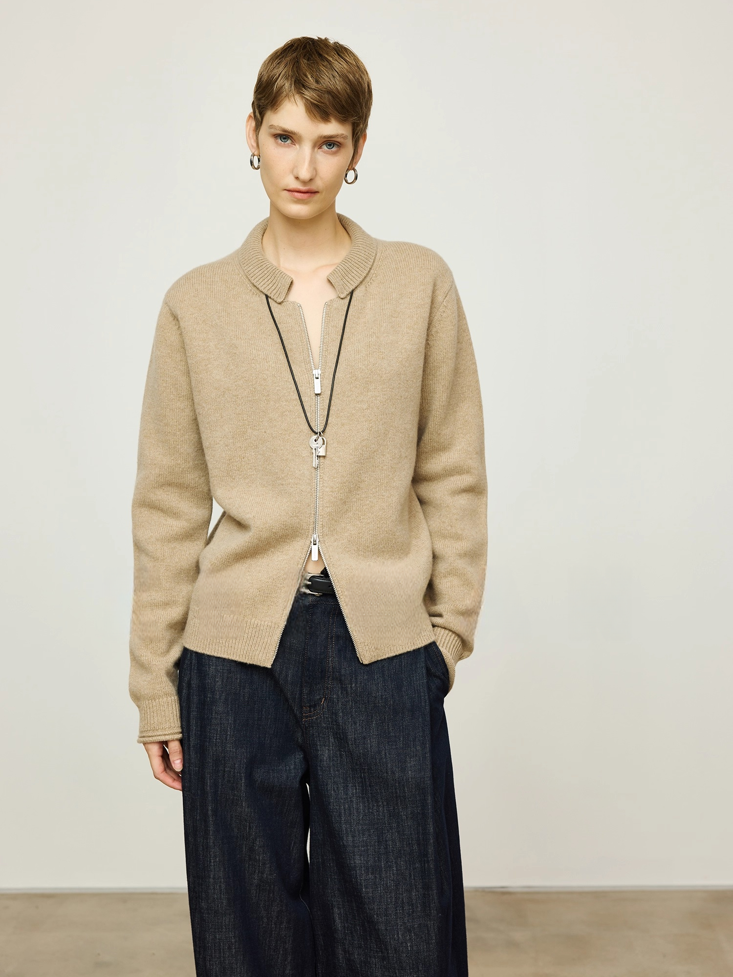 Women’s Heavyweight Australian Superfine Merino Double-Layer Knit Cardigan | Vintage Scallop Collar, Two-Way Zipper & Rolled Hem