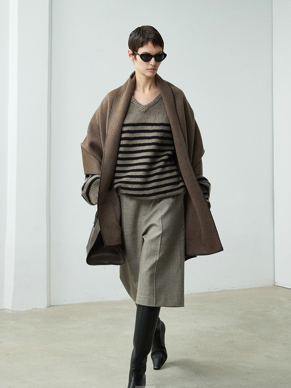 Women’s Relaxed Wool Striped Sweater with Sweetheart Neckline | Minimalist Fall/Winter Knit