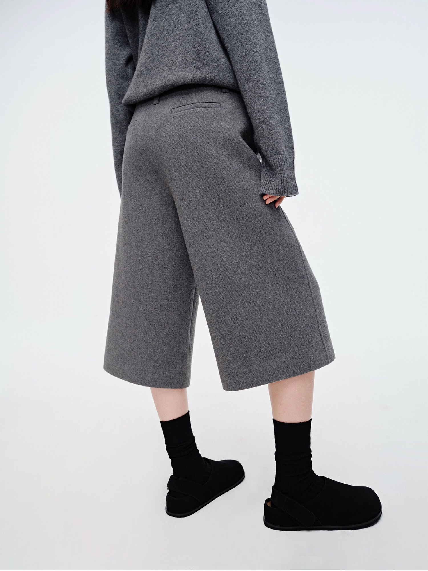 Vintage Wool-Blend Textured Air-Layer Cropped Straight-Leg Pants for Women – Double-Faced Fabric 7/8 Trousers