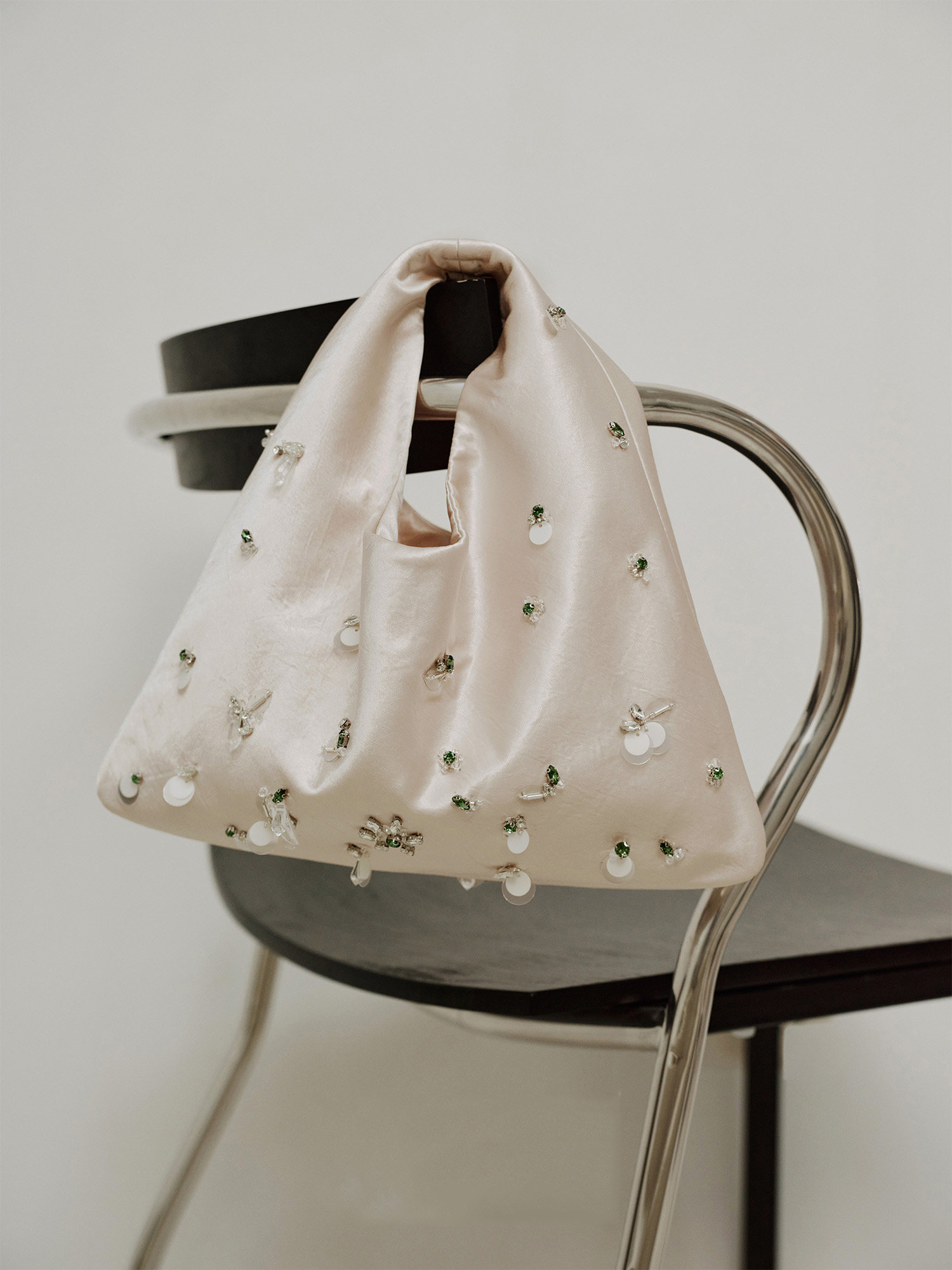 2257d899-9d65-43e2-92da-a7381f27f896