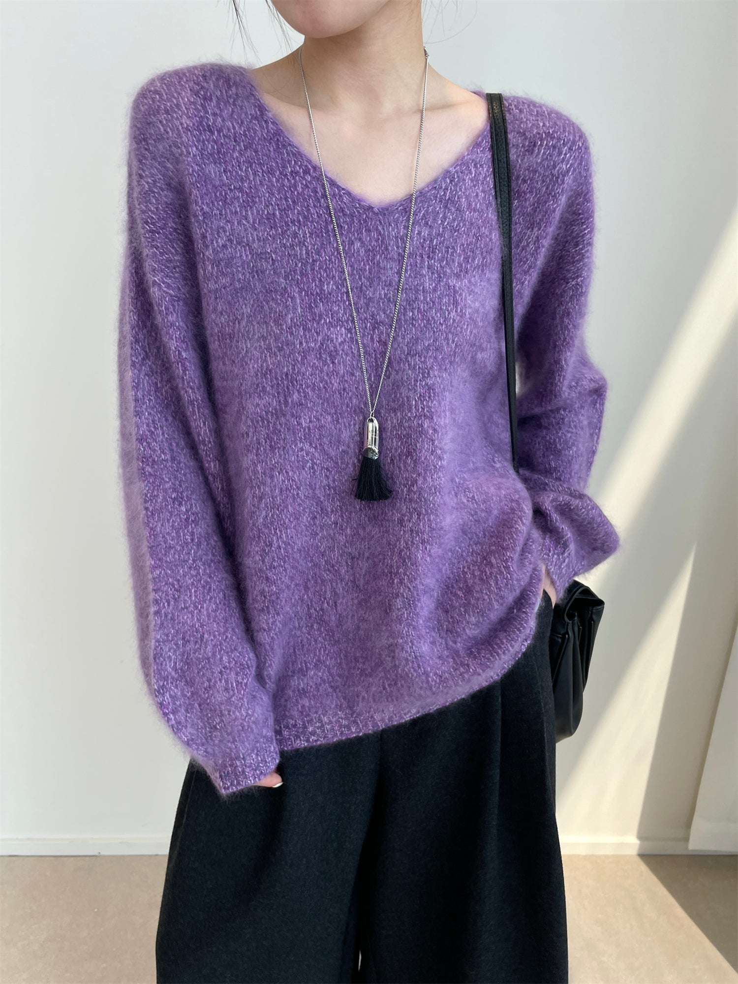 Women’s 100% Wool Brushed Knit Sweater | Seamless Two-Tone V-Neck Pullover with Soft Fuzzy Texture