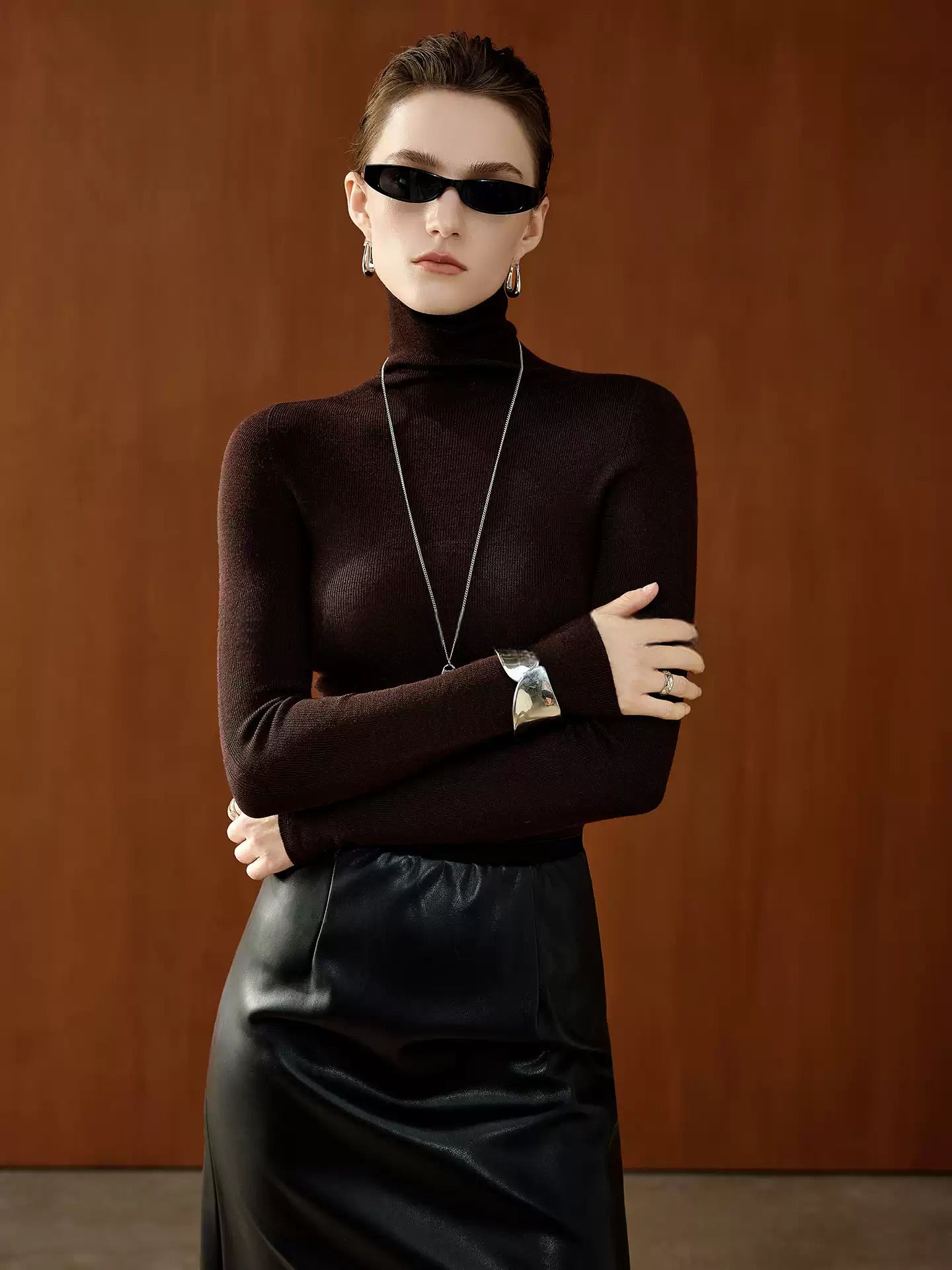 Christmas 100% Wool Seamless Turtleneck Sweater for Women – Slim Fit Winter Knit