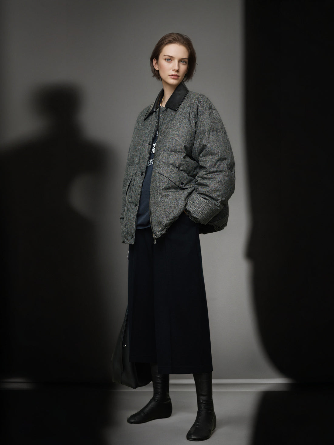 95% White Goose Down Lightweight Puffer Jacket for Women with Leather-Trim Collar and Relaxed MIU-Inspired Design