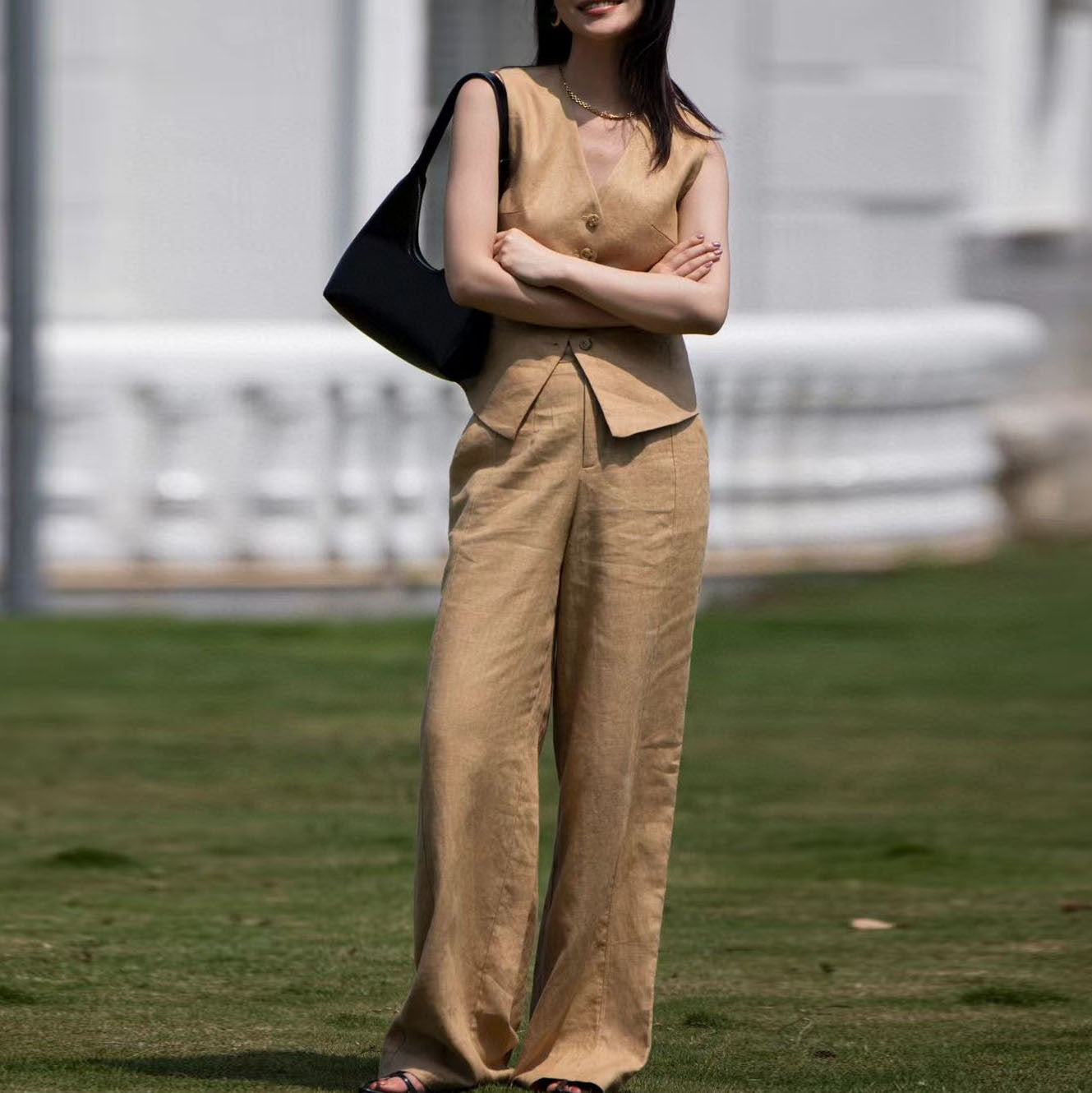 Women’s Summer Linen Two-Piece Set – Minimalist Vest & Wide-Leg Pants, Elegant Commuter Style