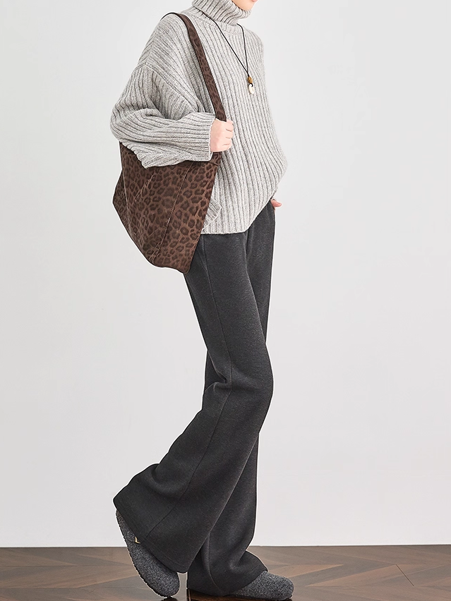 Women's Dark Gray Slim Flared Wool Knit Sweatpants – Soft Cozy Winter Lounge Pants