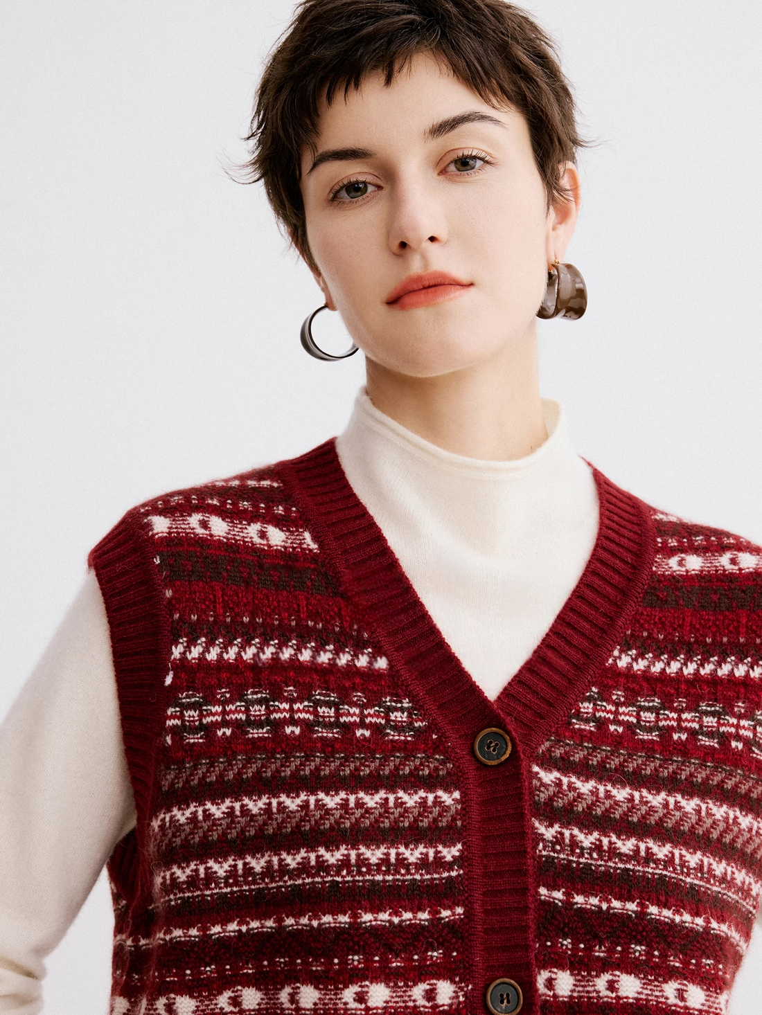 Fair Isle Layered Vest – Stylish V-Neck Jacquard Knit Cardigan for Women, Fall/Winter Sweater
