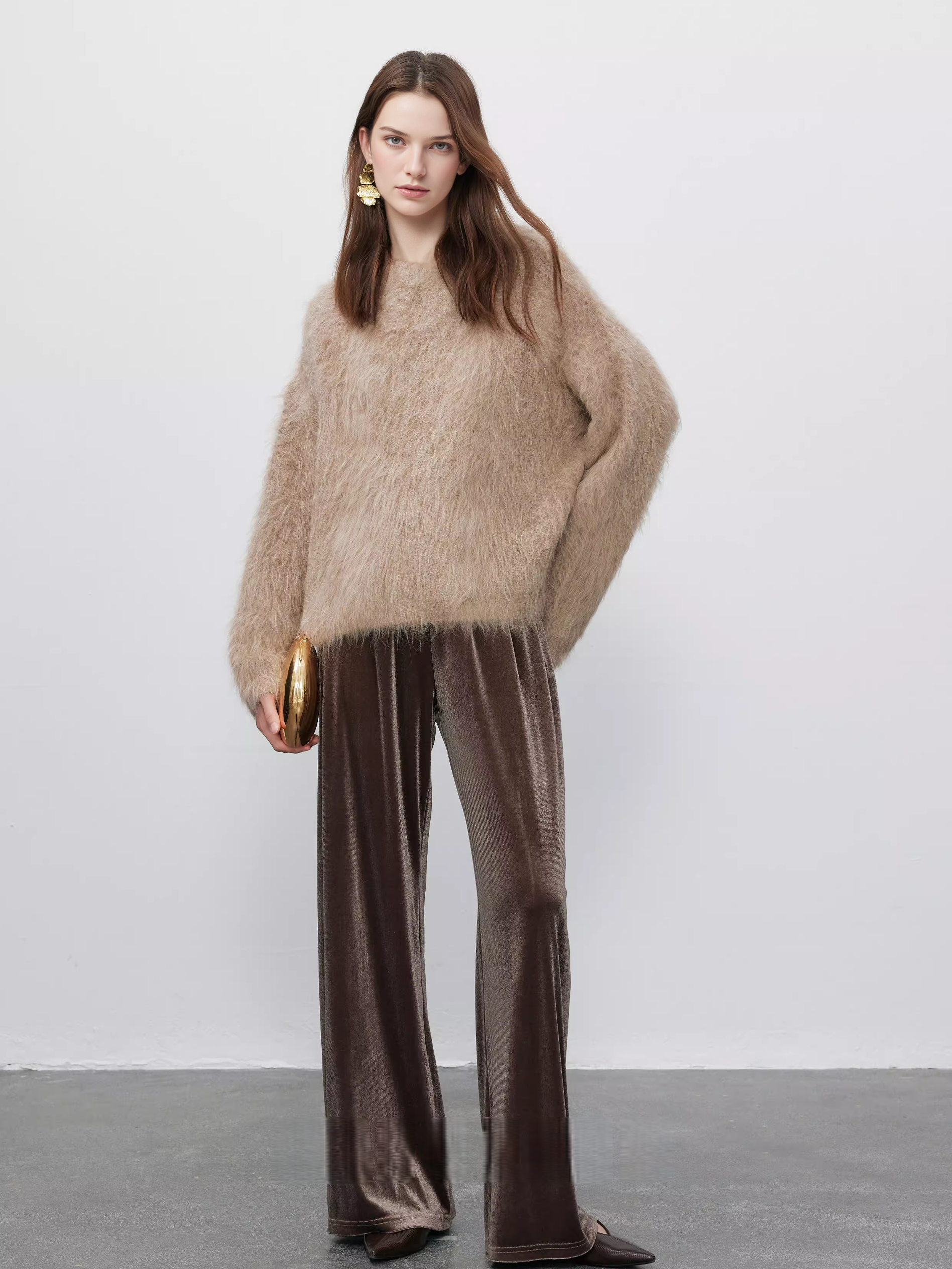 Alpaca-Blend Brushed Knit Sweater for Women | Soft Fuzzy Relaxed-Fit Pullover