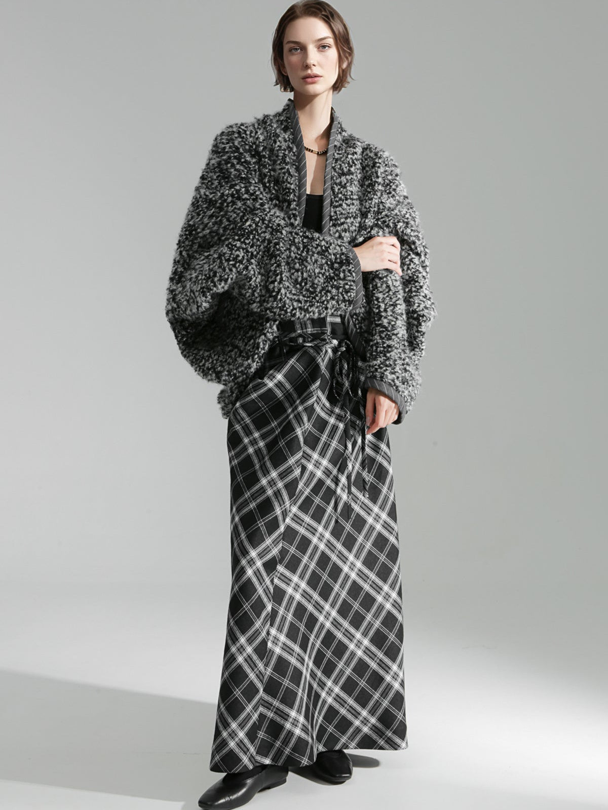 Old Money Style Batwing Sleeve Cardigan Coat for Women – Double-Faced Alpaca Wool Cape with Leather Trim and Speckled Dot Detail