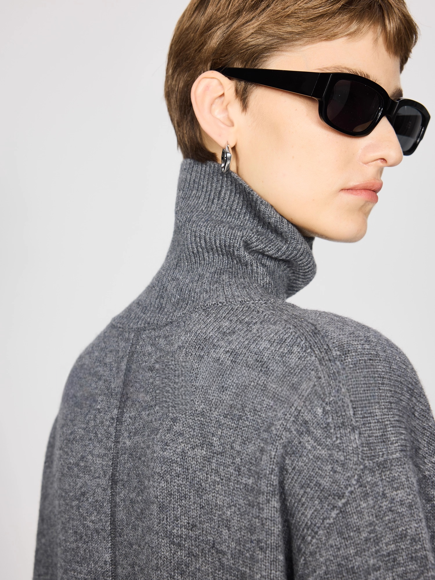 Soft, Lightweight Seamless Wool Turtleneck Mid-Length Sweater | Relaxed ROW-Inspired Oversized Knit